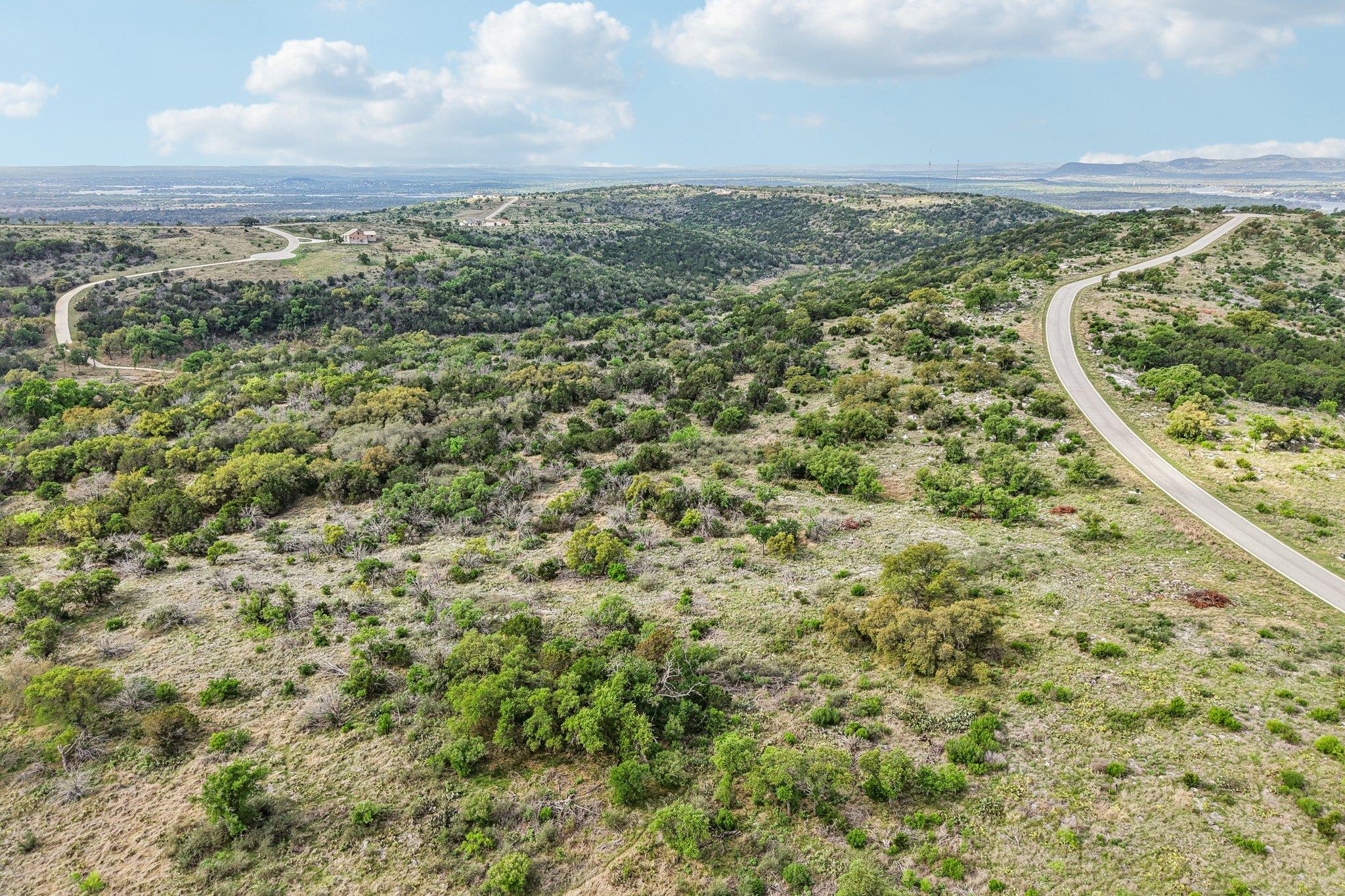 350 Big Creek Dr, Kingsland, TX 78639