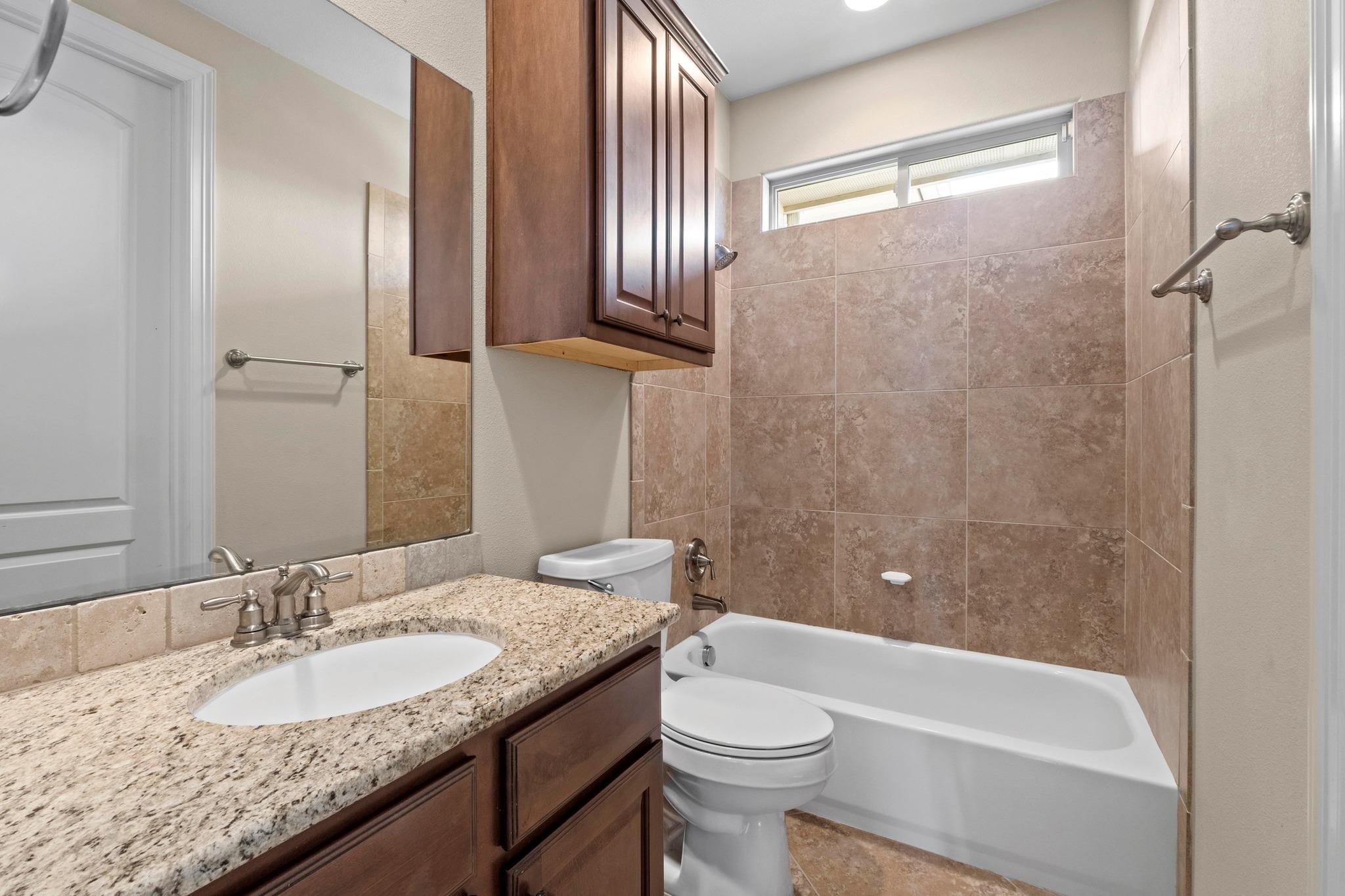 8293 Lime Creek Rd, Volente, TX 78641