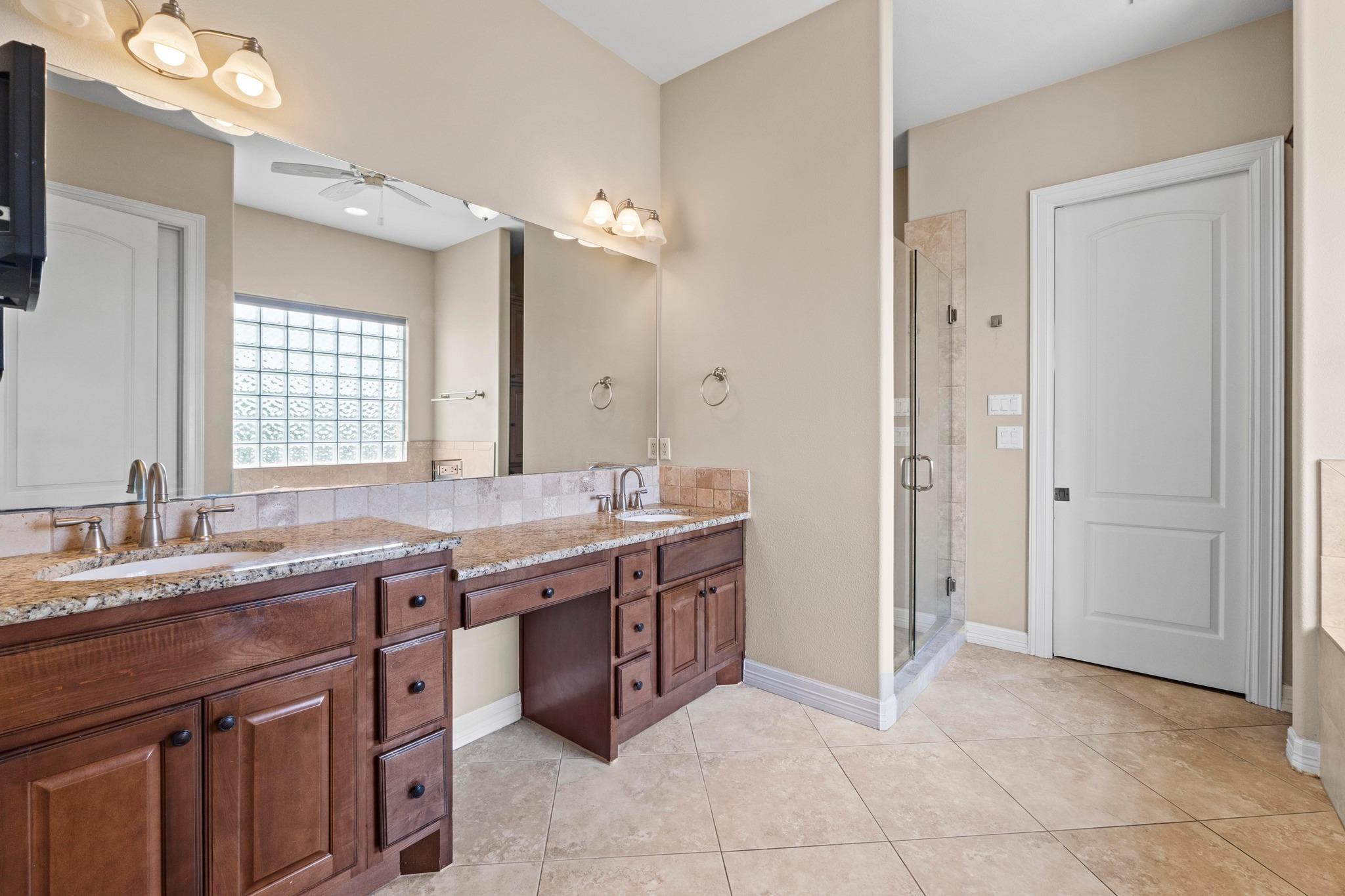 8293 Lime Creek Rd, Volente, TX 78641