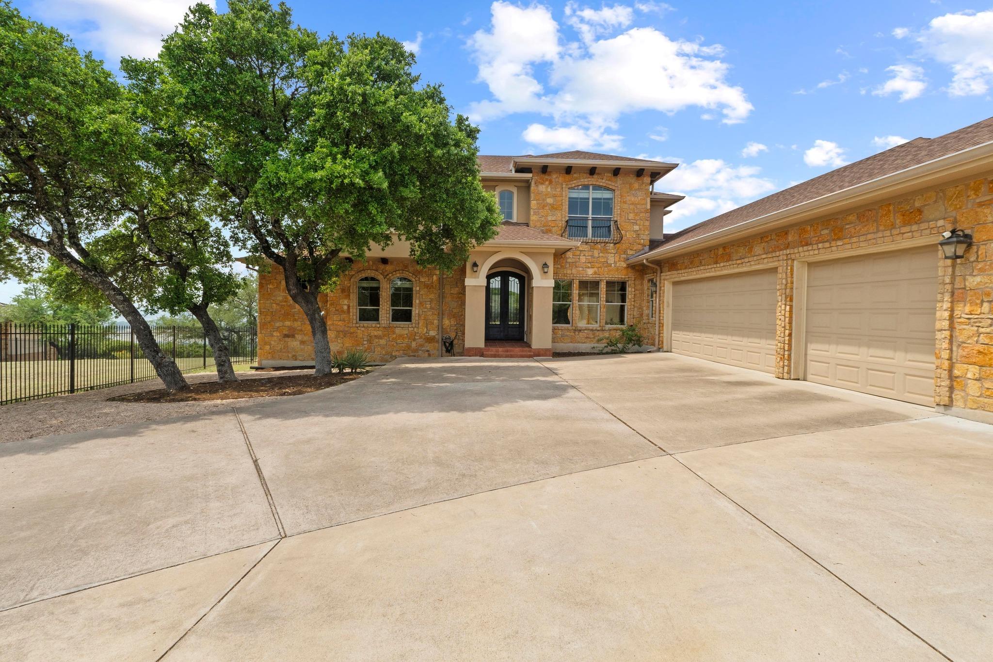 8293 Lime Creek Rd, Volente, TX 78641
