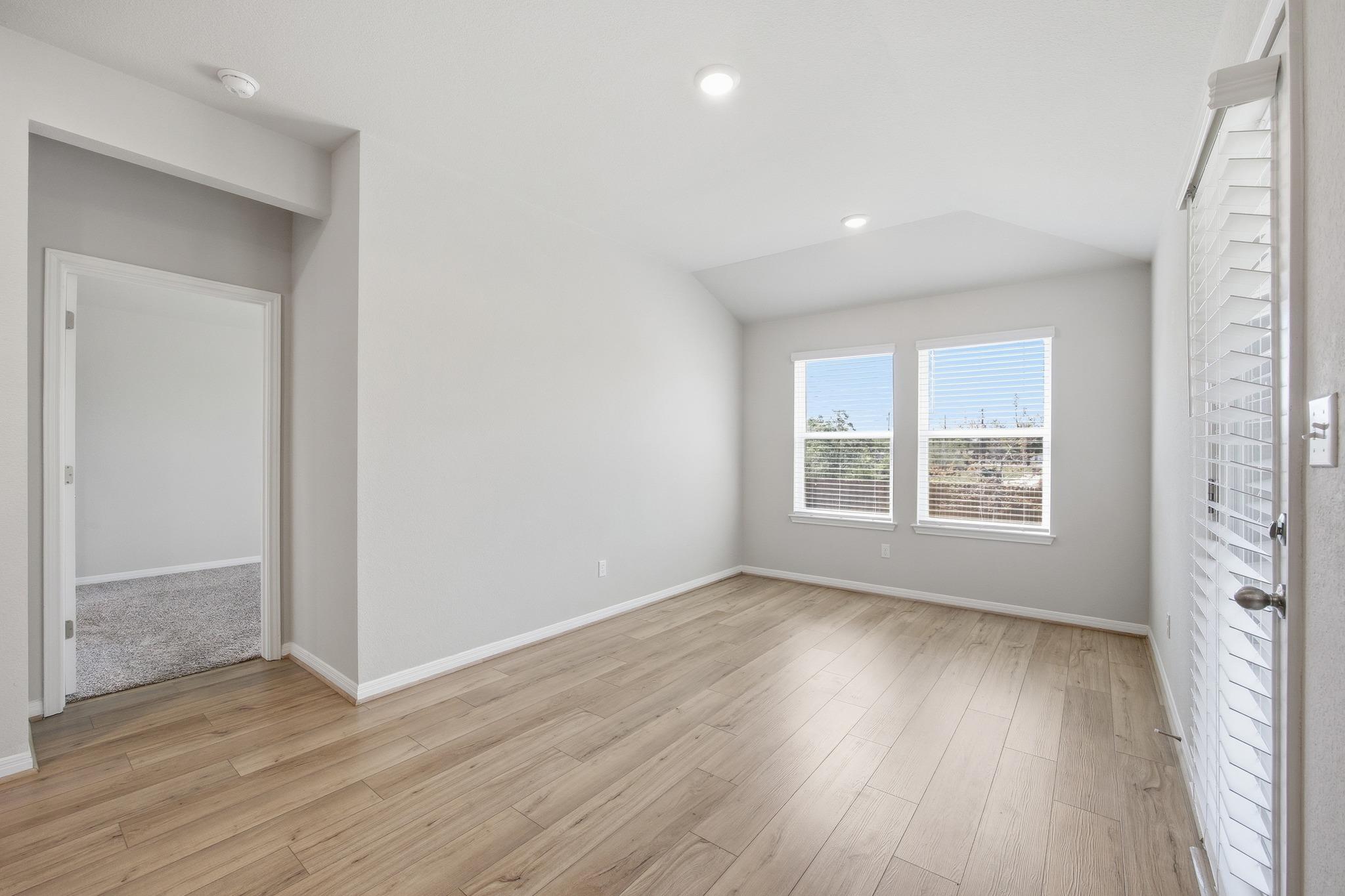 809 Russet Rock Dr, Austin, TX 78748