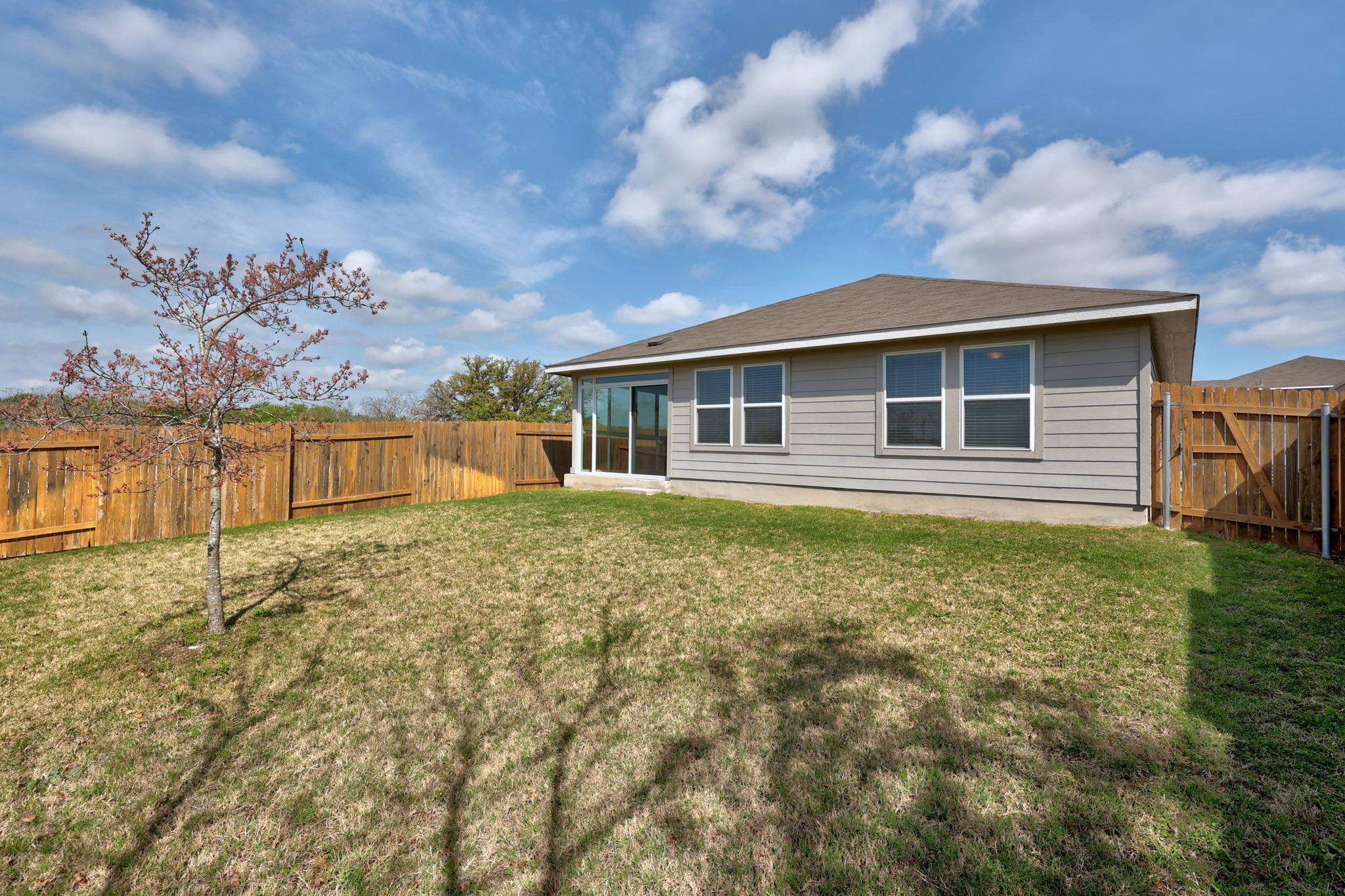 809 Russet Rock Dr, Austin, TX 78748