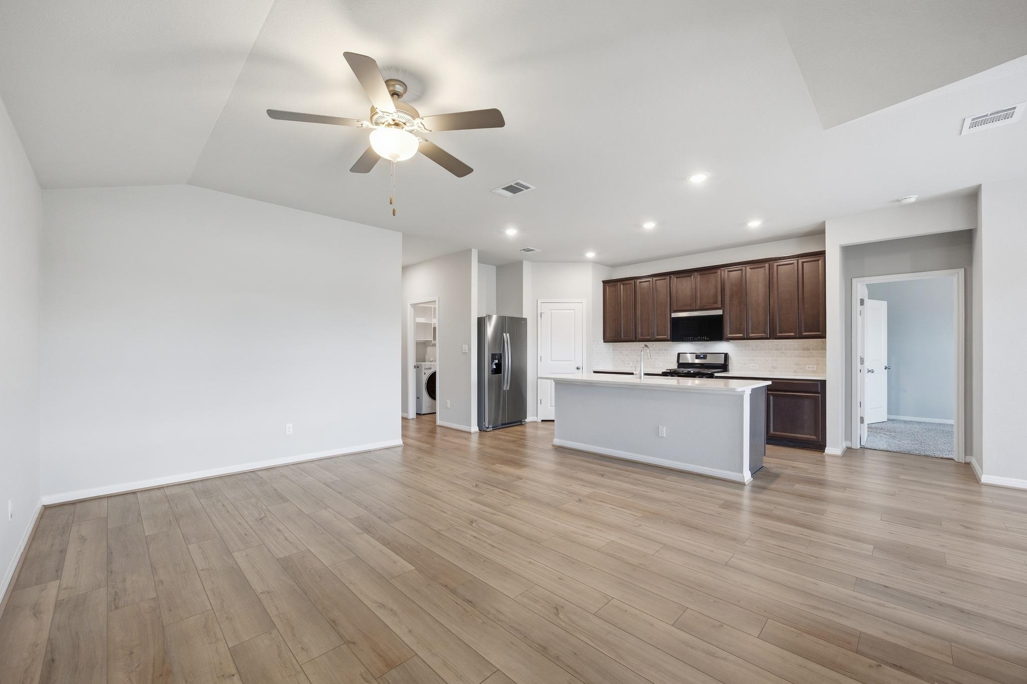 809 Russet Rock Dr, Austin, TX 78748