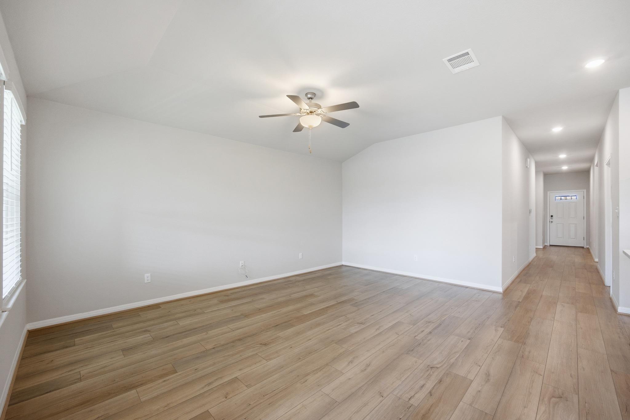 809 Russet Rock Dr, Austin, TX 78748