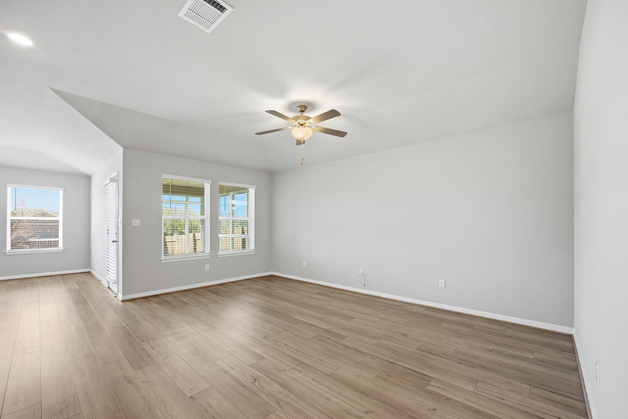 809 Russet Rock Dr, Austin, TX 78748