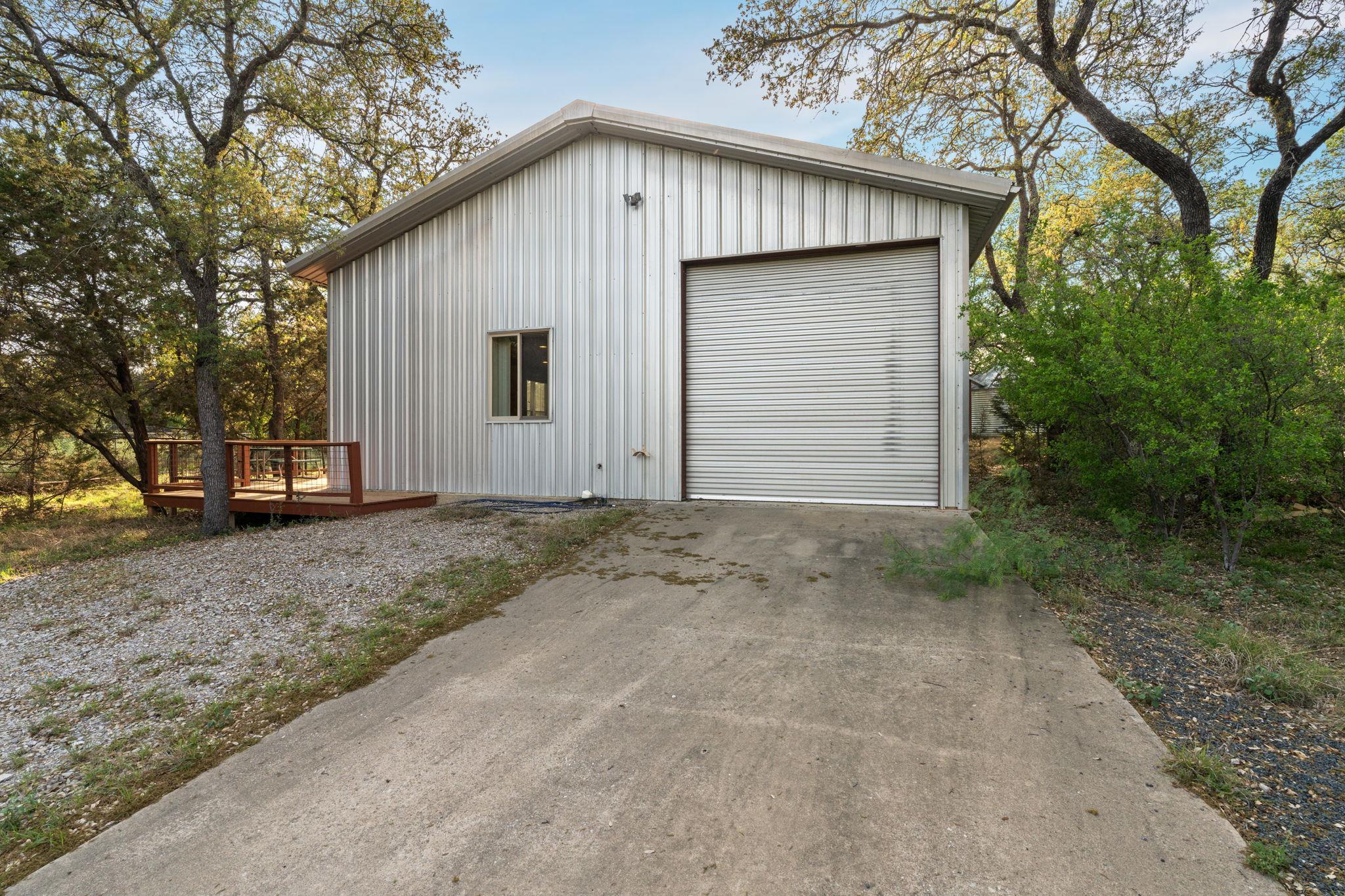 23426 Oscar Rd, Spicewood, TX 78669