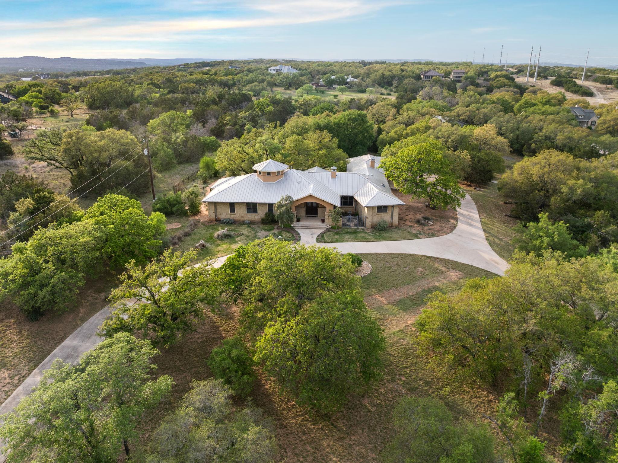 23426 Oscar Rd, Spicewood, TX 78669
