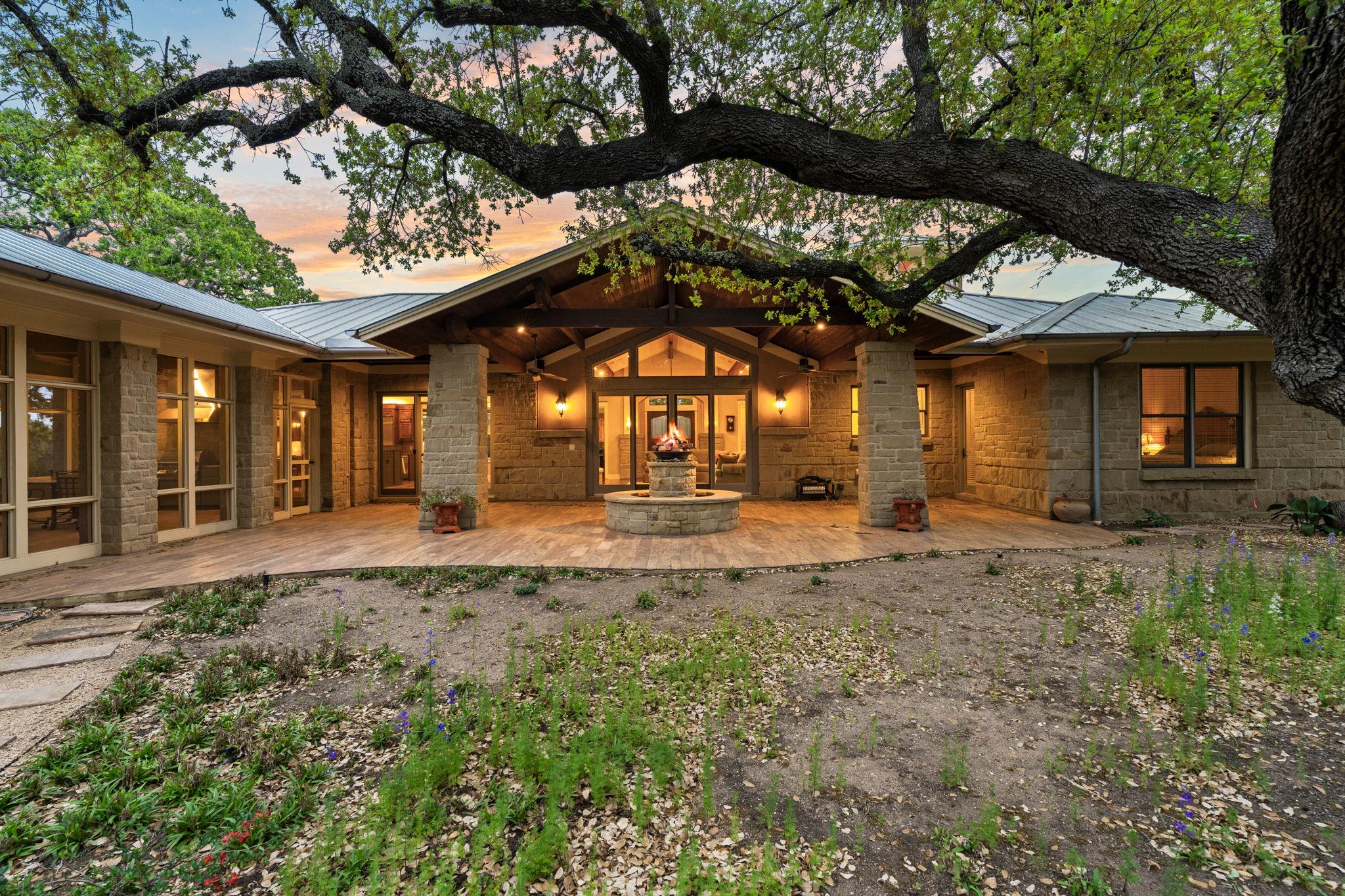 23426 Oscar Rd, Spicewood, TX 78669