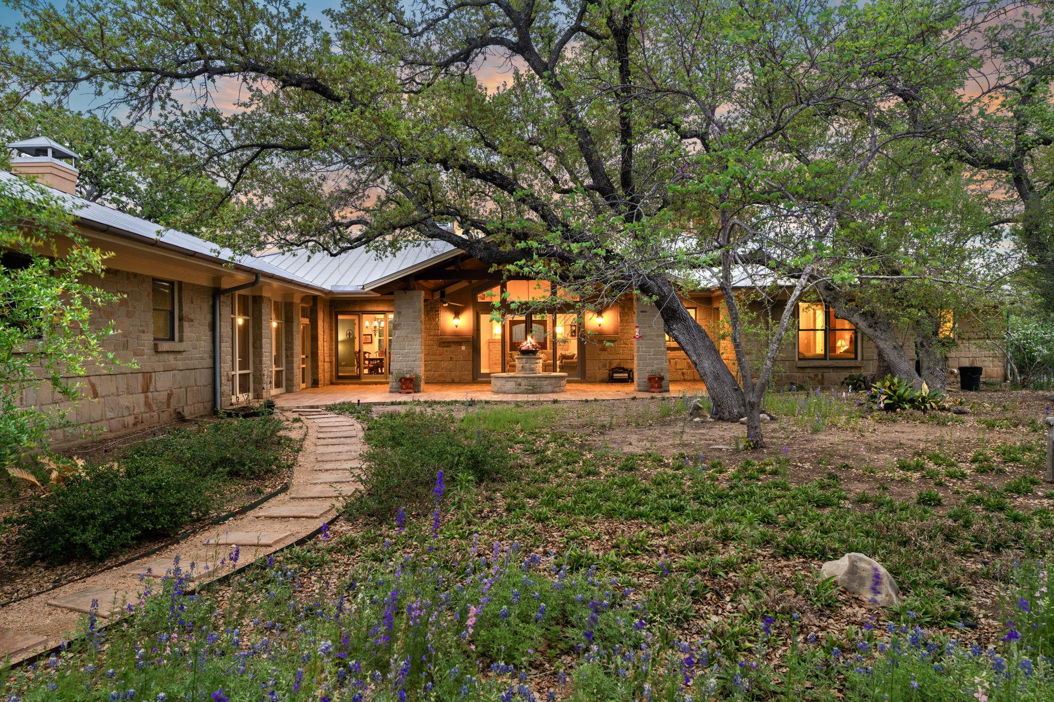 23426 Oscar Rd, Spicewood, TX 78669