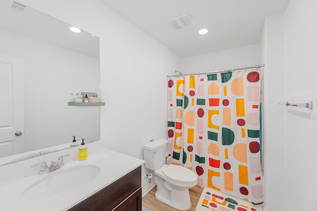 17817 Willacy Cv, Elgin, TX 78621