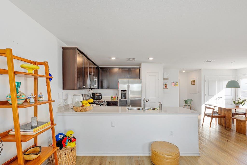 17817 Willacy Cv, Elgin, TX 78621