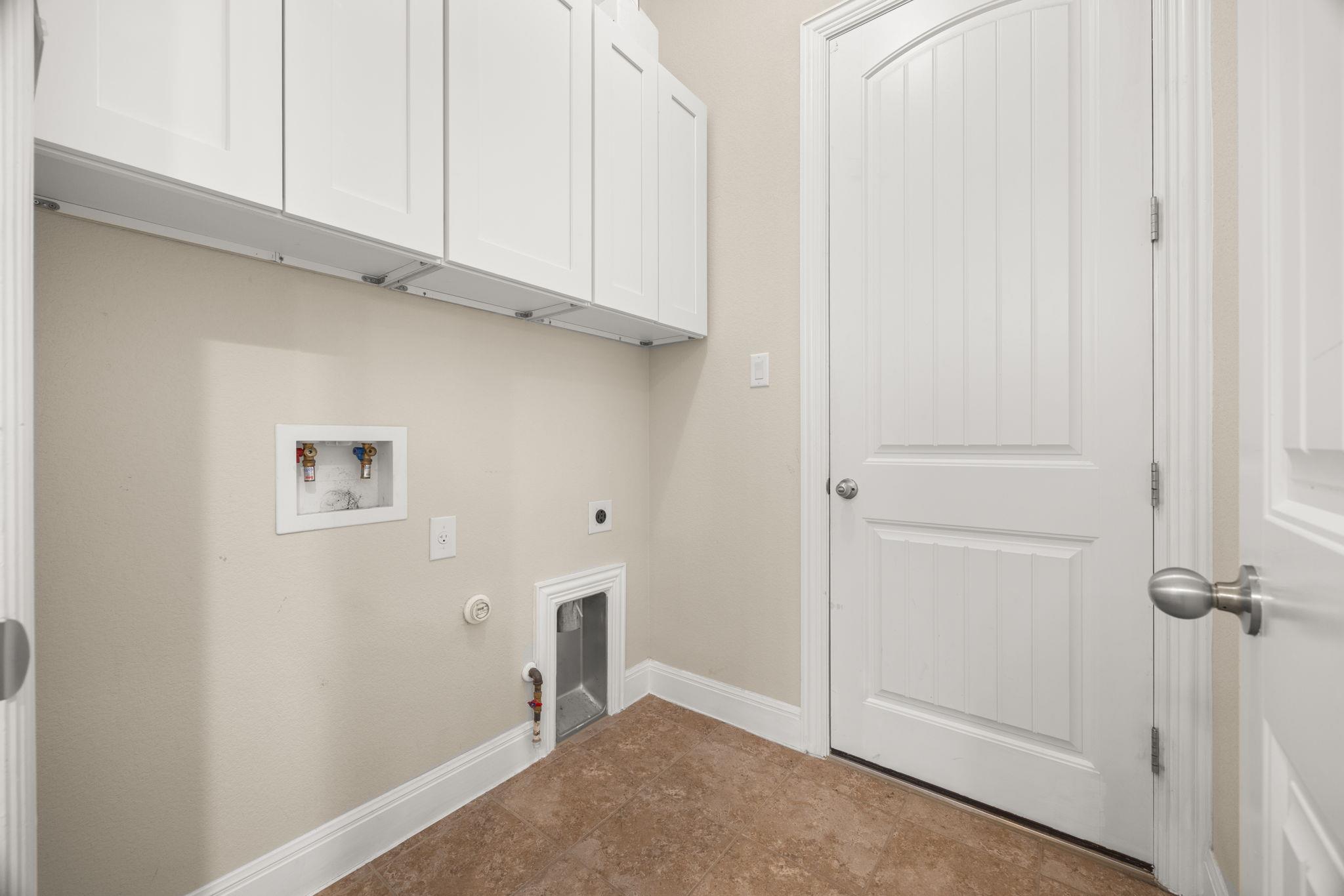 2452 Millbrook Loop, Leander, TX 78641