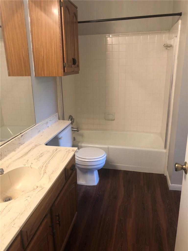 1910 Robbins Pl # 309, Austin, TX 78705