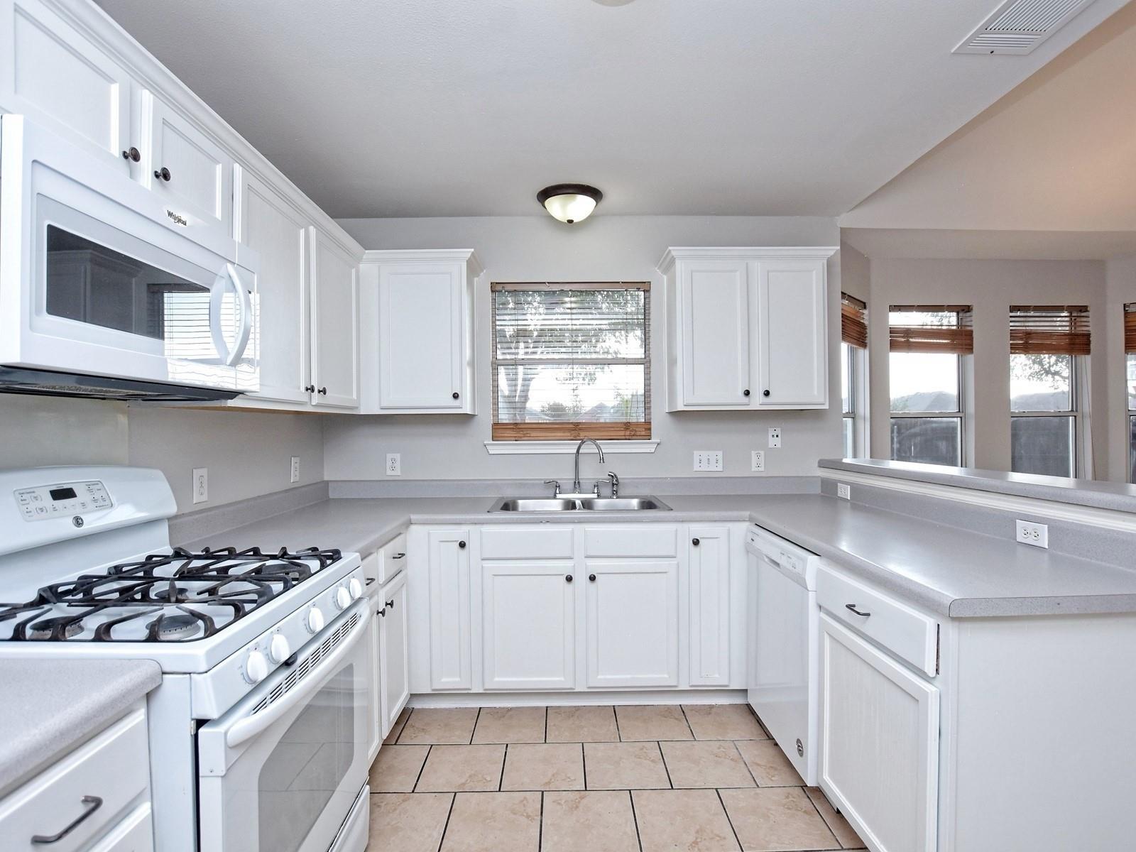 806 Red River Ln, Leander, TX 78641