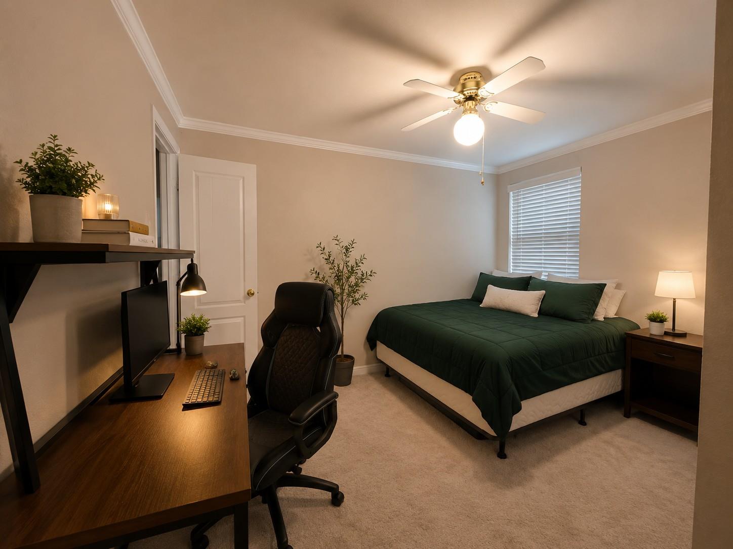 501 W 26th St # 305, Austin, TX 78705