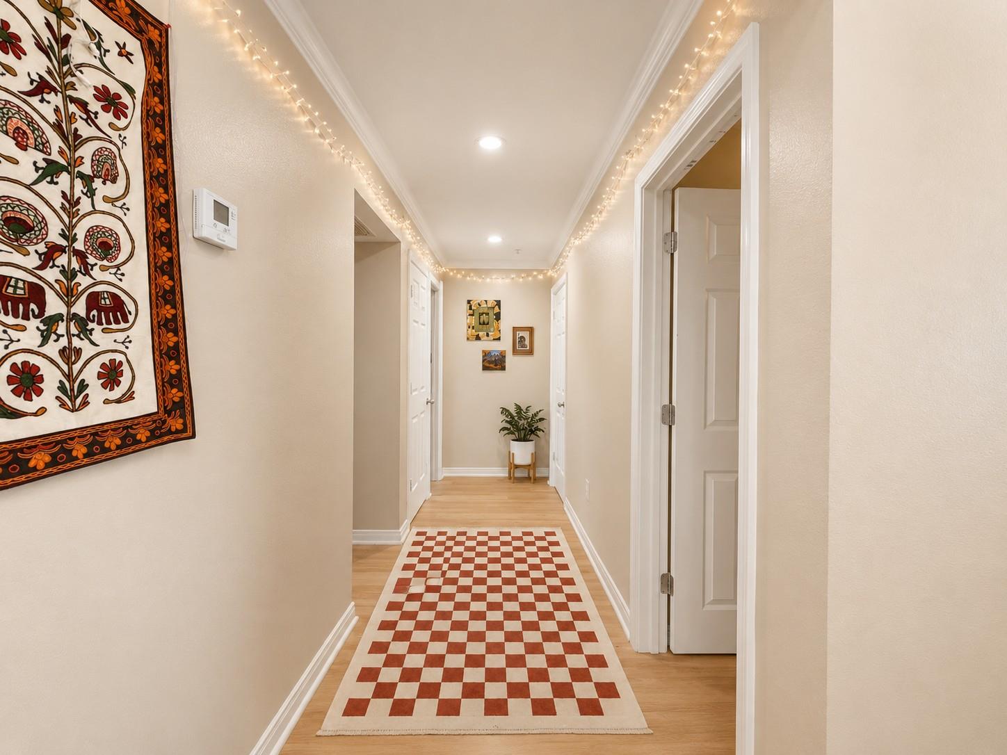 501 W 26th St # 305, Austin, TX 78705