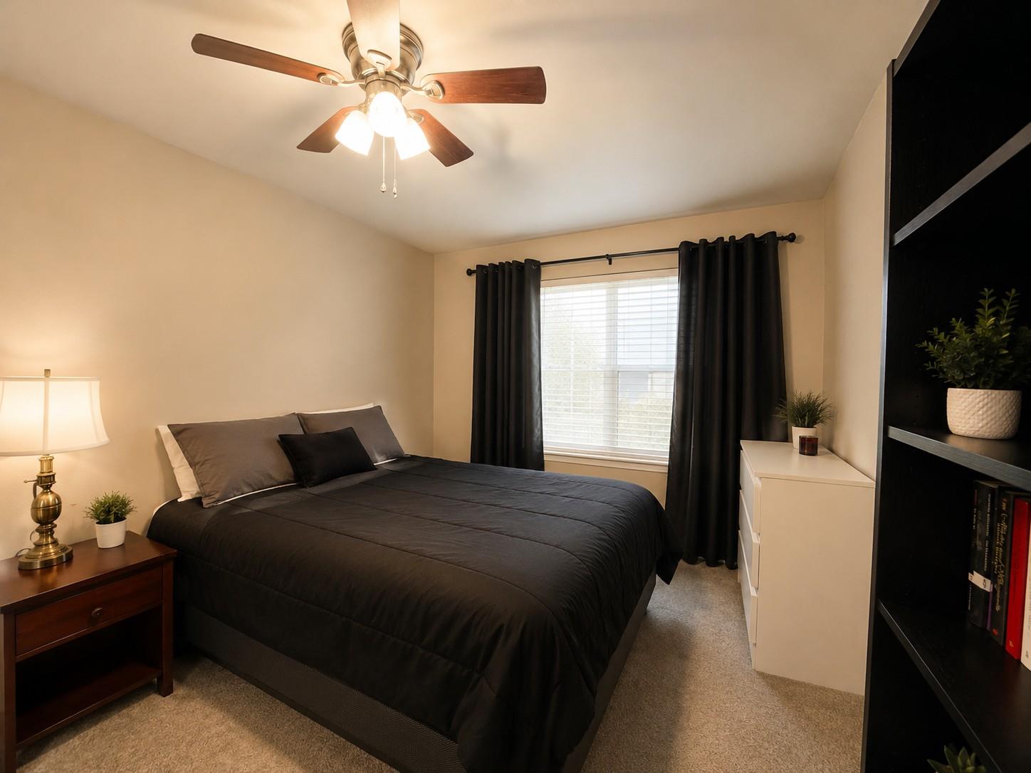 501 W 26th St # 305, Austin, TX 78705