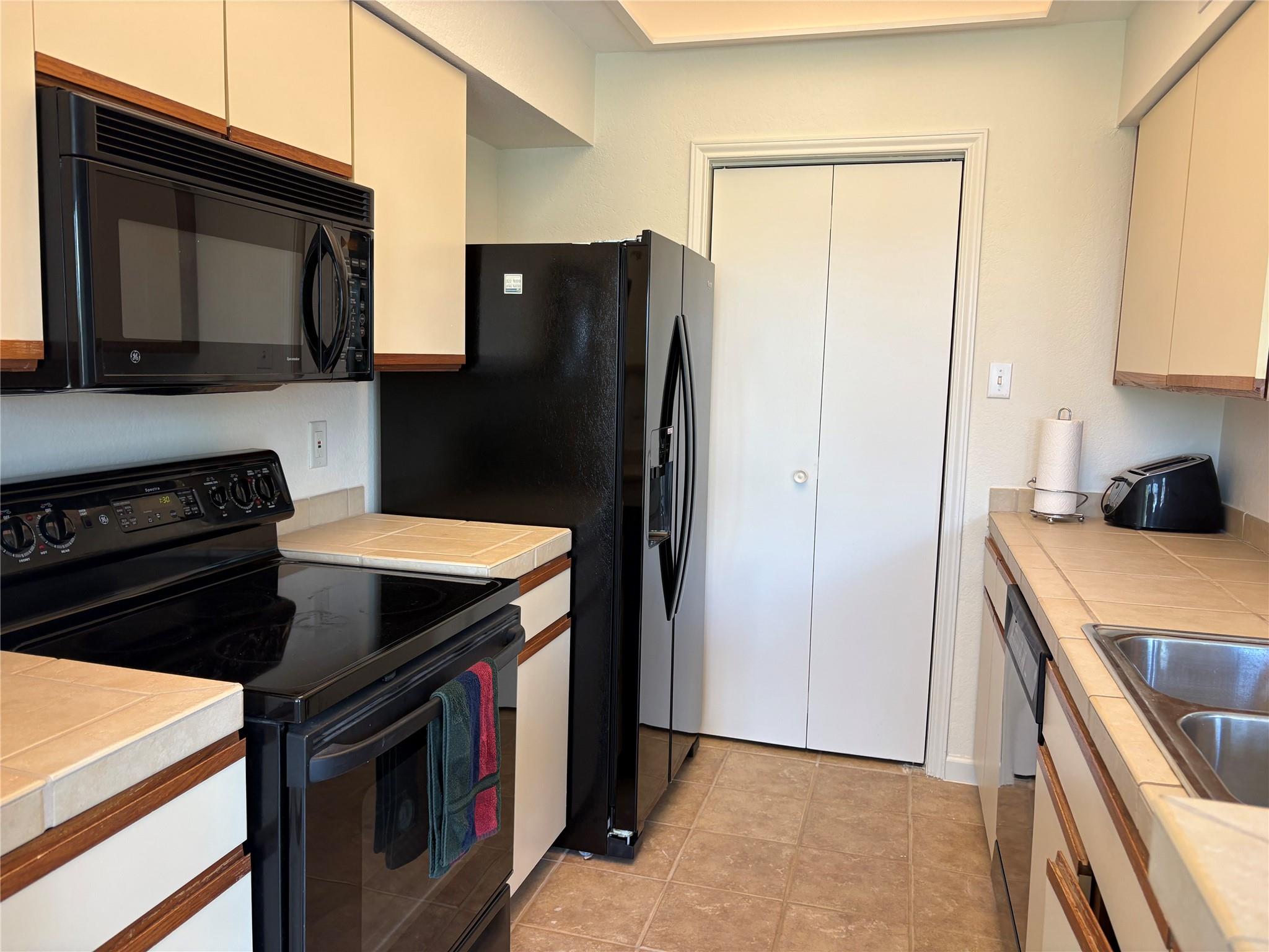 4711 Spicewood Springs Rd # 8-146, Austin, TX 78759