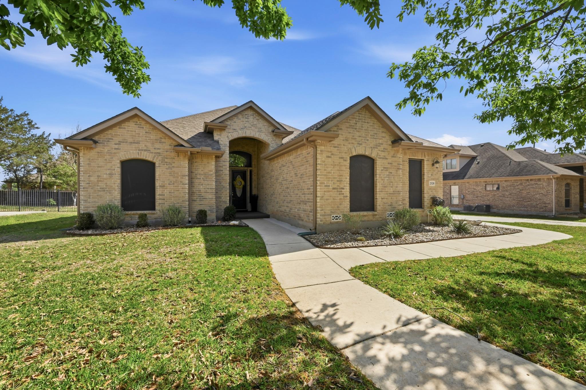 2520 Klemm St, New Braunfels, TX 78132