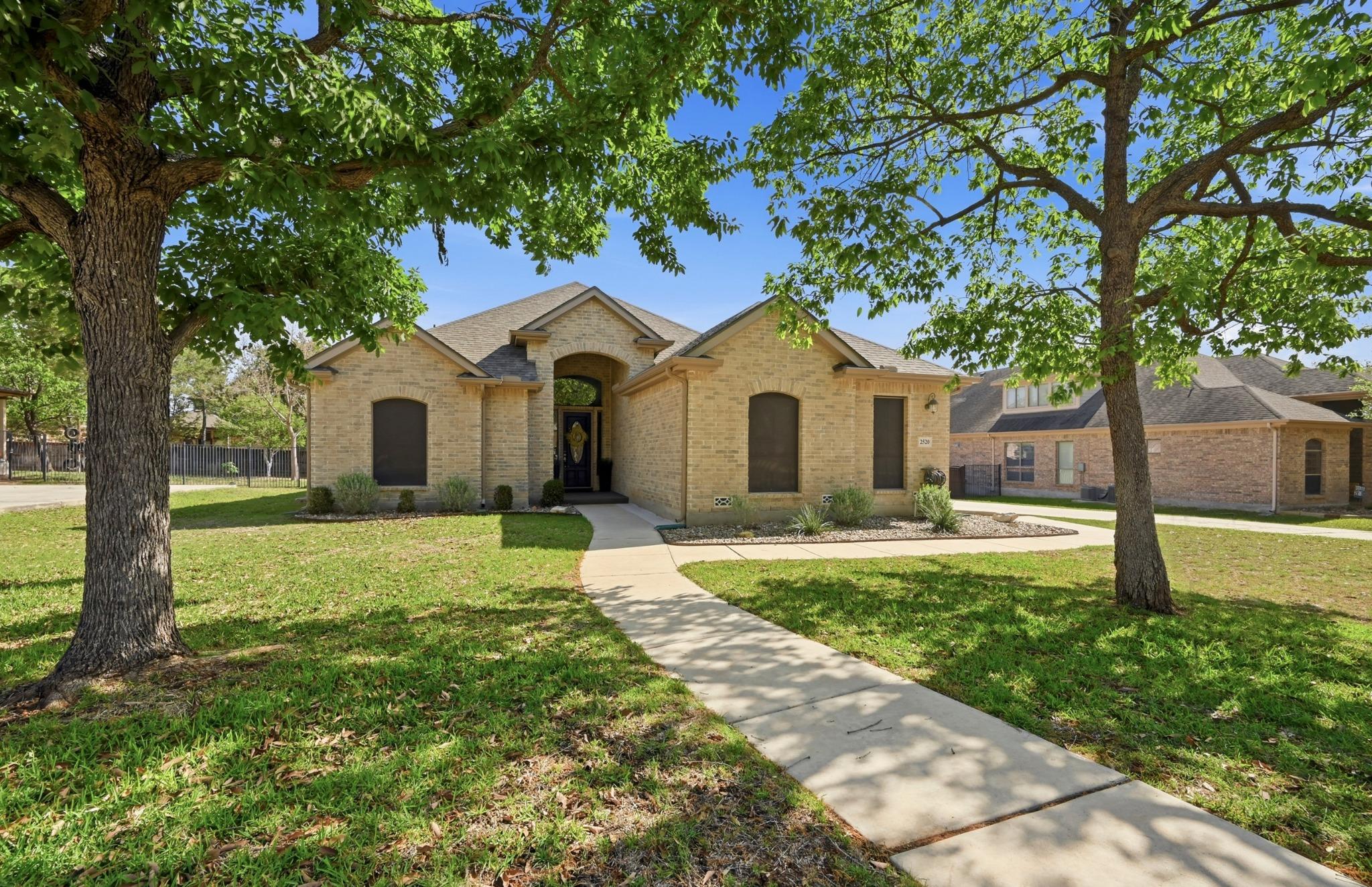 2520 Klemm St, New Braunfels, TX 78132