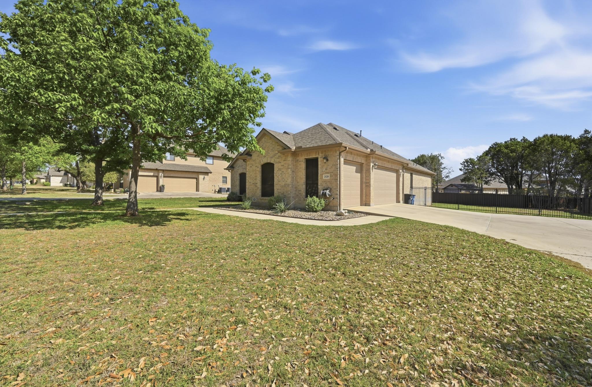 2520 Klemm St, New Braunfels, TX 78132