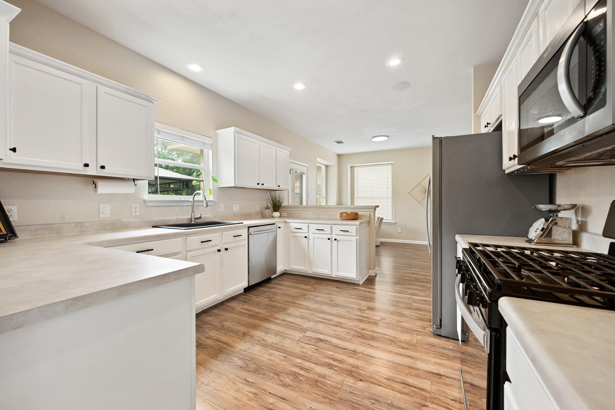 1408 Faustino Cv, Leander, TX 78641