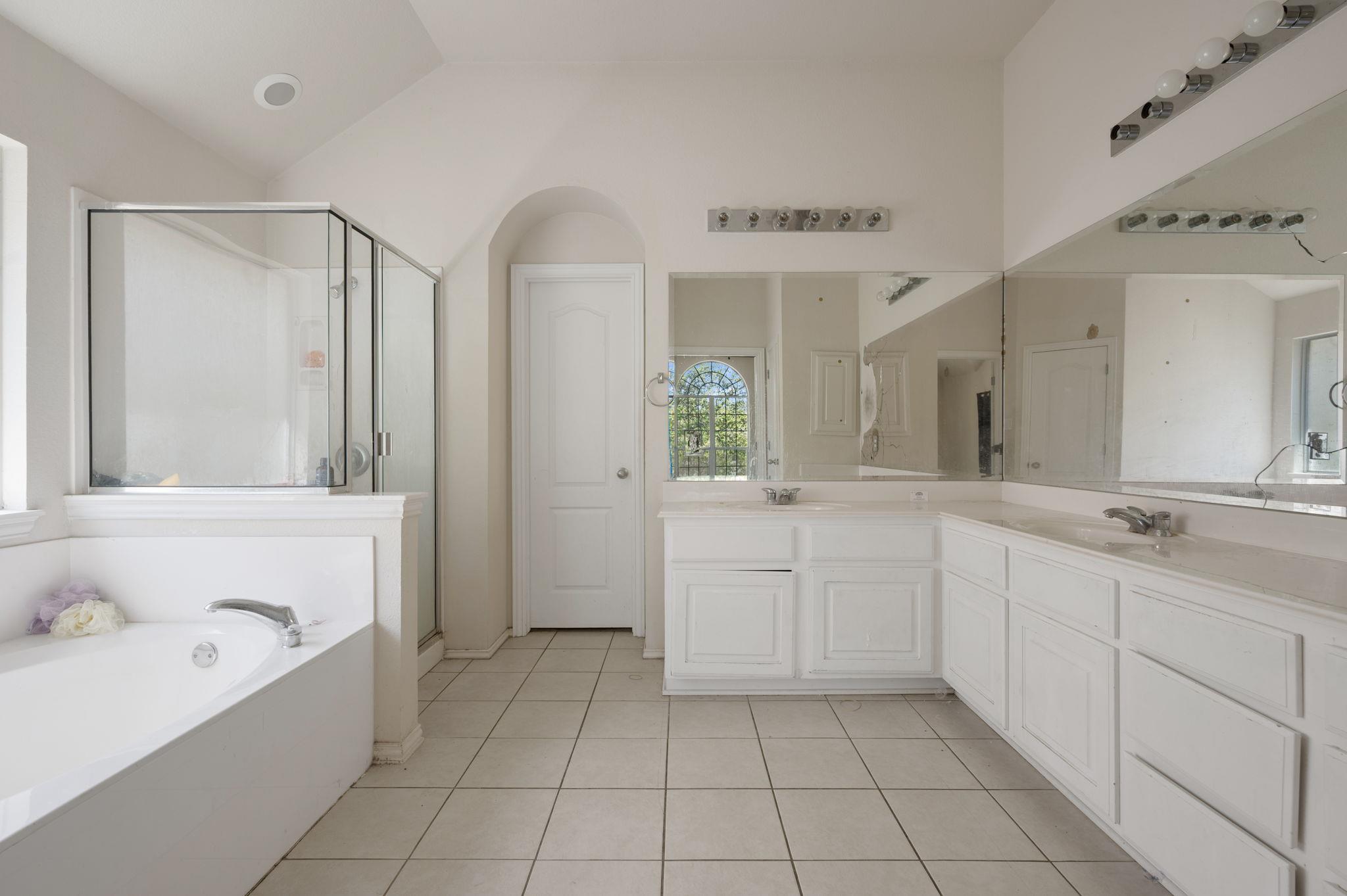 1905 Phantom Horse, Leander, TX 78641