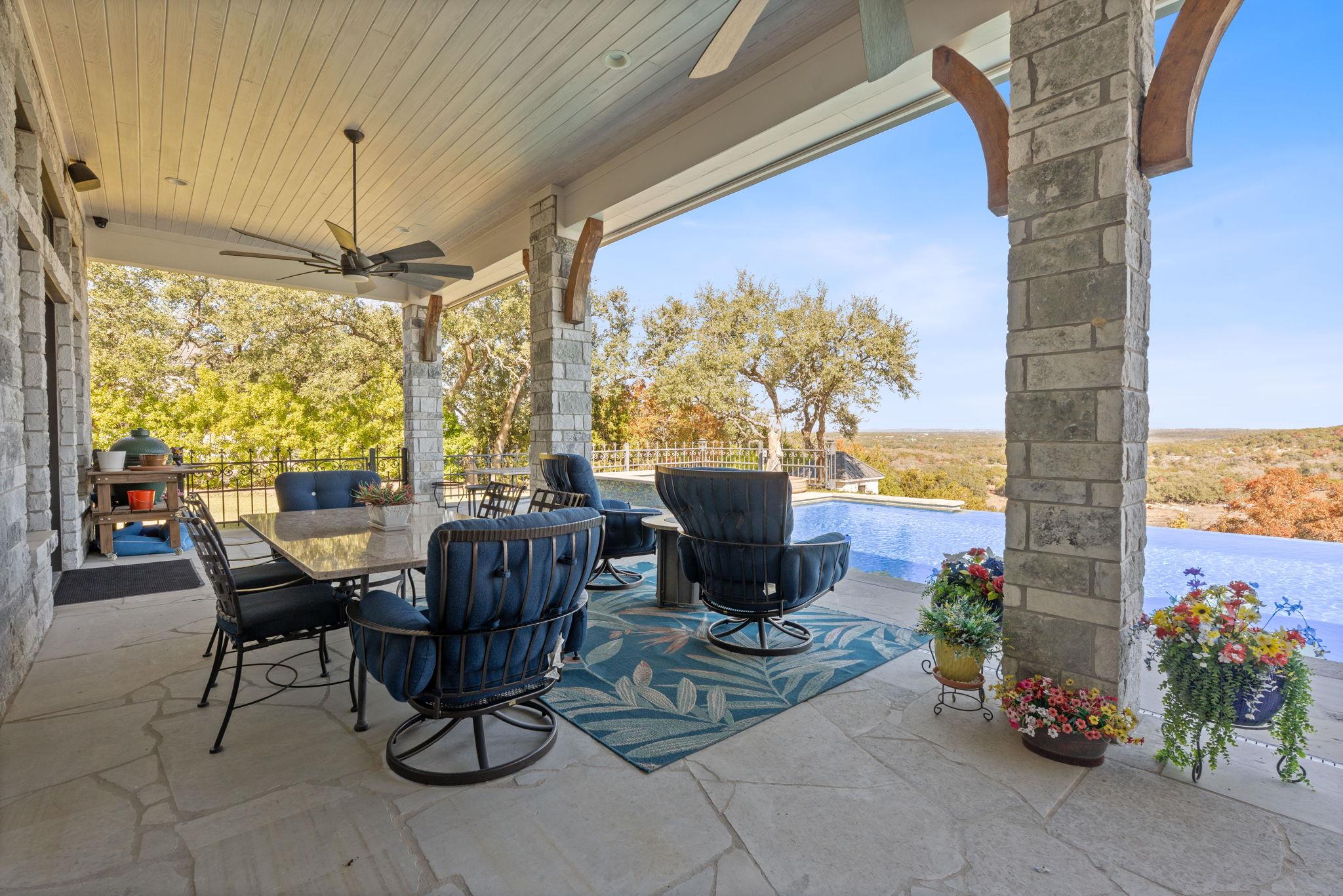 306 Napa Ct, Driftwood, TX 78619