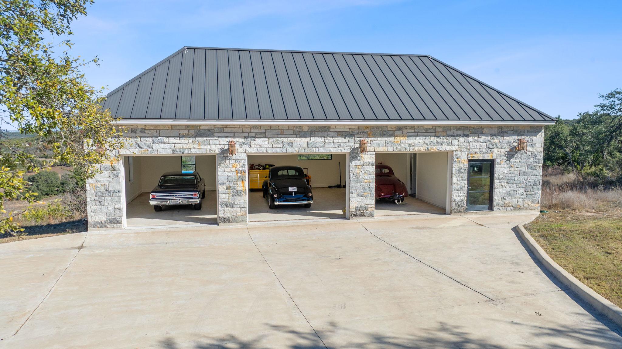 306 Napa Ct, Driftwood, TX 78619