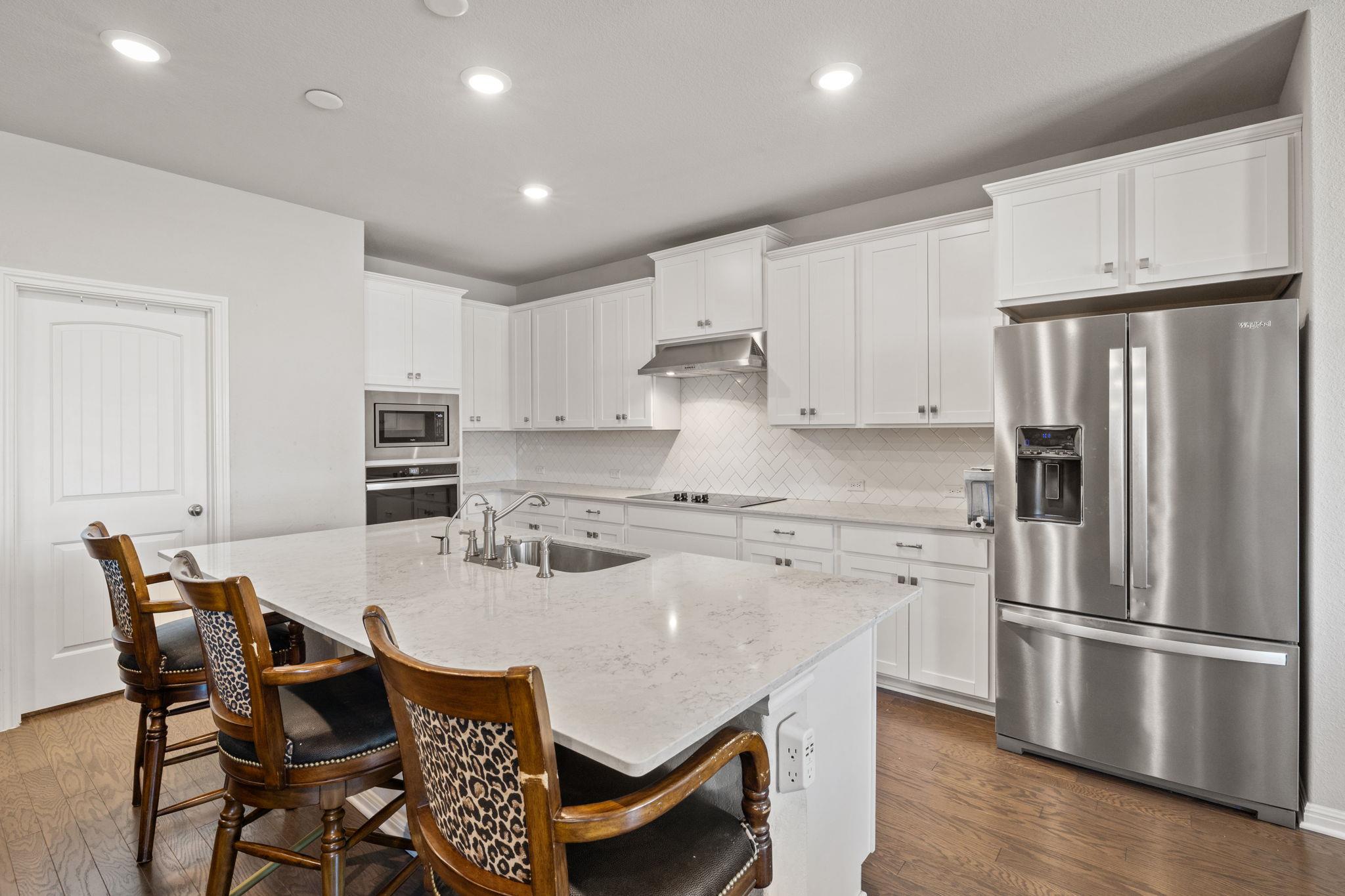 4009 Milano River Rd, Hutto, TX 78634