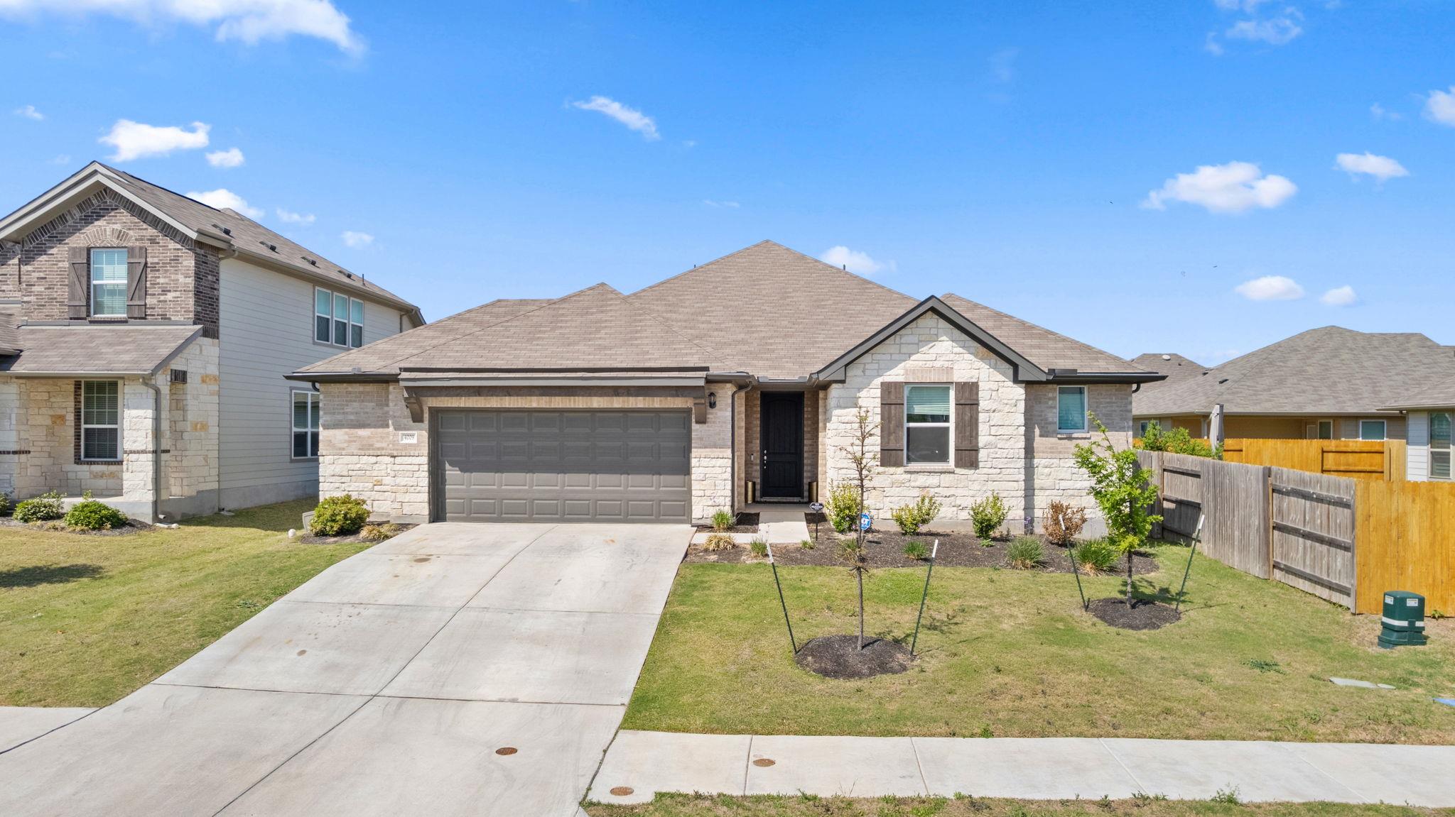 4009 Milano River Rd, Hutto, TX 78634