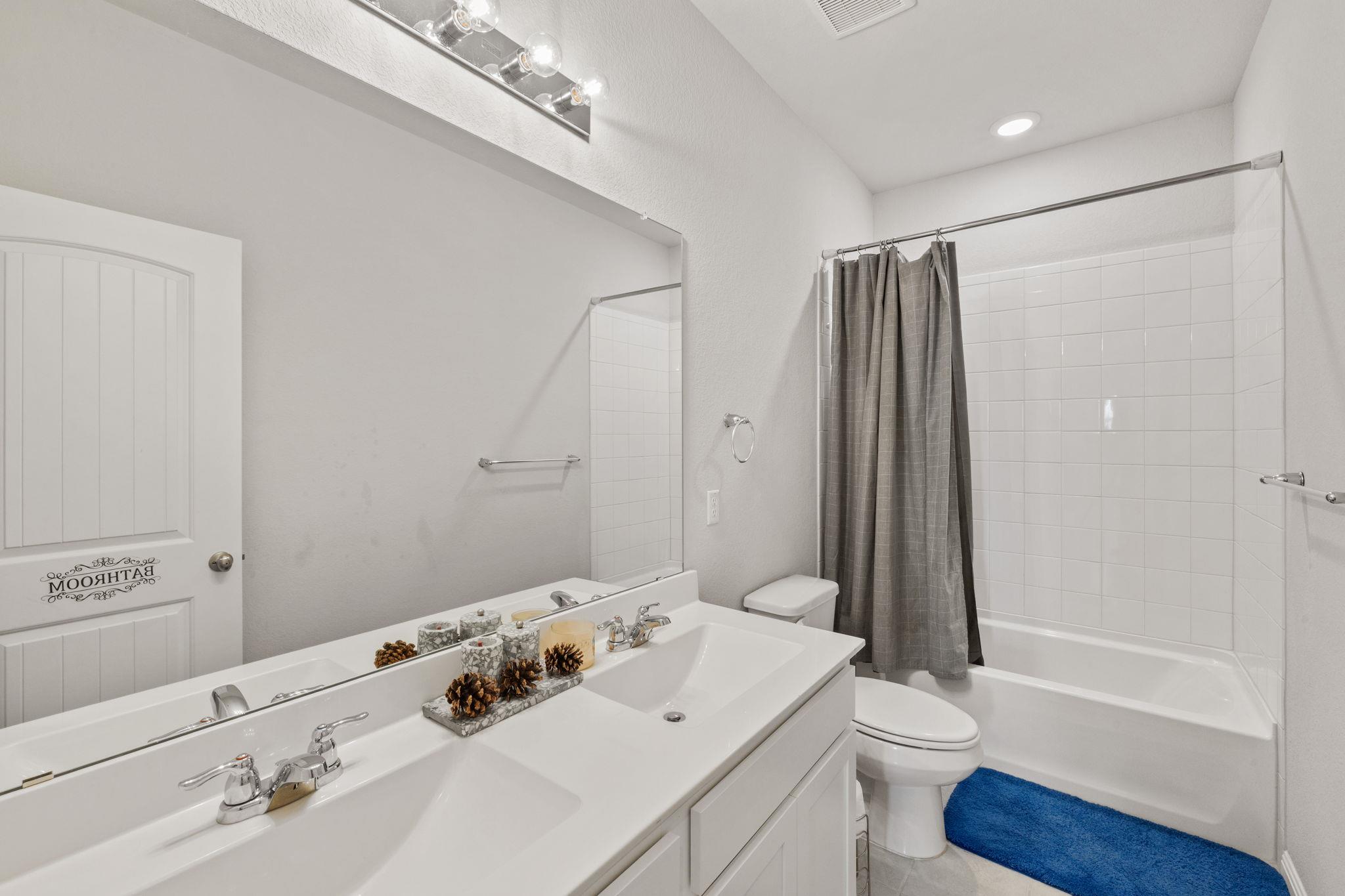 4009 Milano River Rd, Hutto, TX 78634