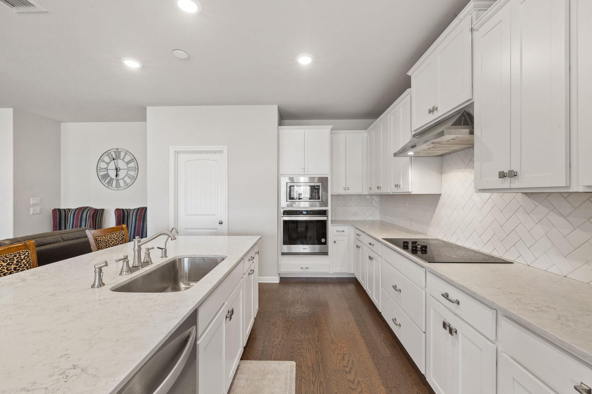 4009 Milano River Rd, Hutto, TX 78634