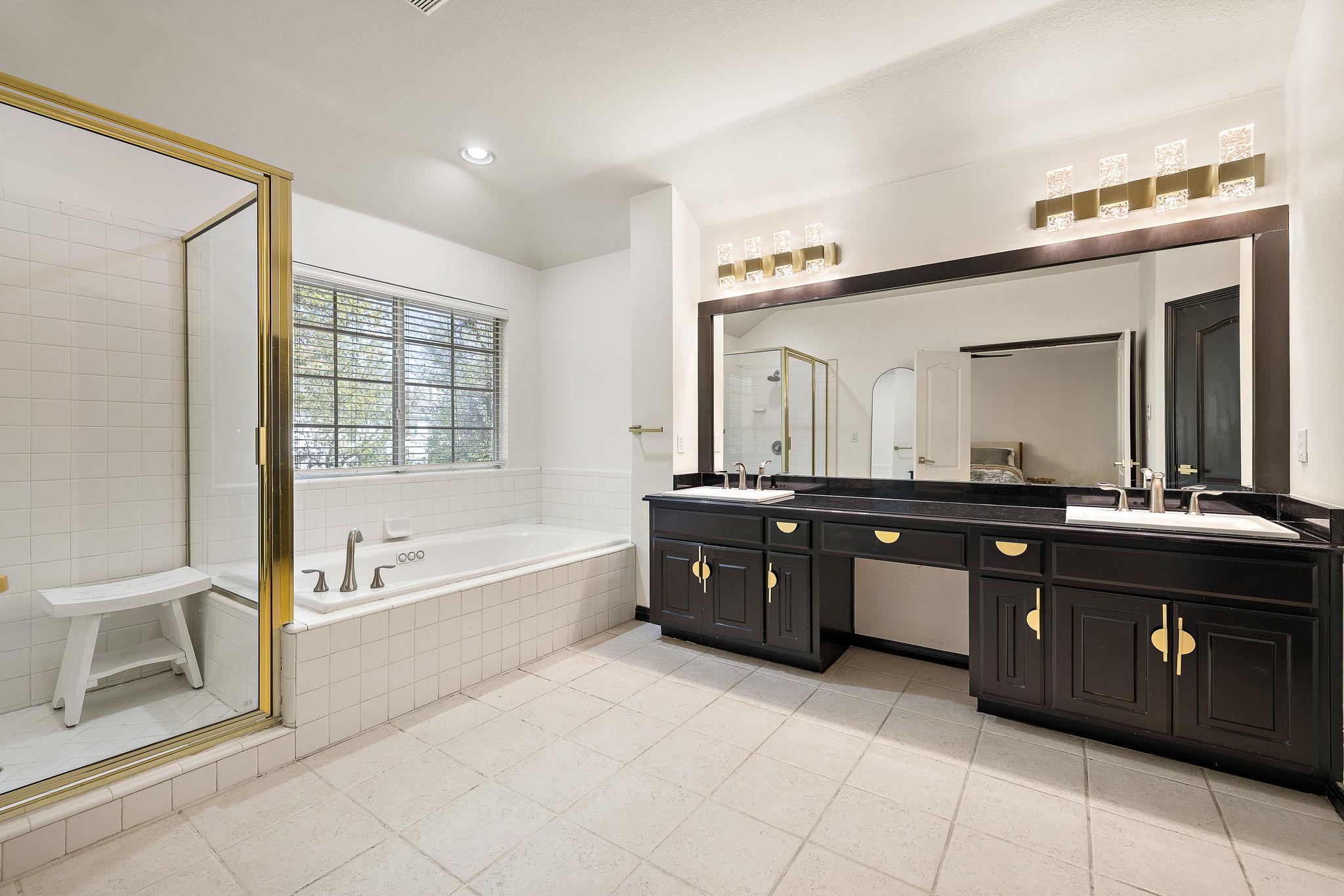 2114 Hilton Head Dr, Round Rock, TX 78664