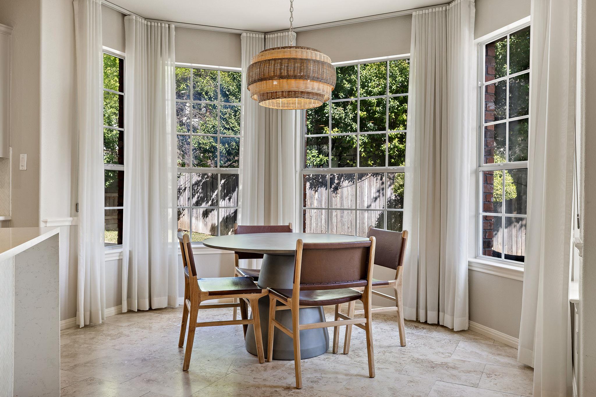 2114 Hilton Head Dr, Round Rock, TX 78664