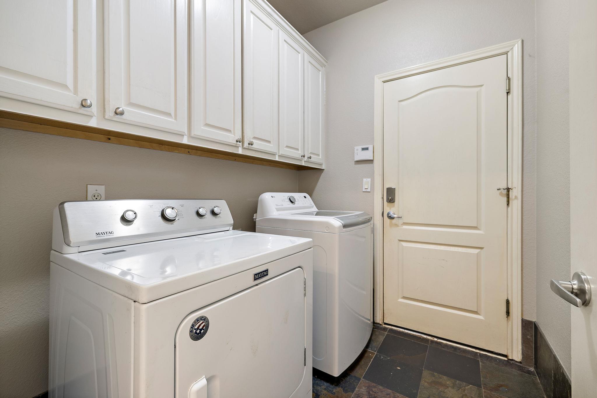 2114 Hilton Head Dr, Round Rock, TX 78664