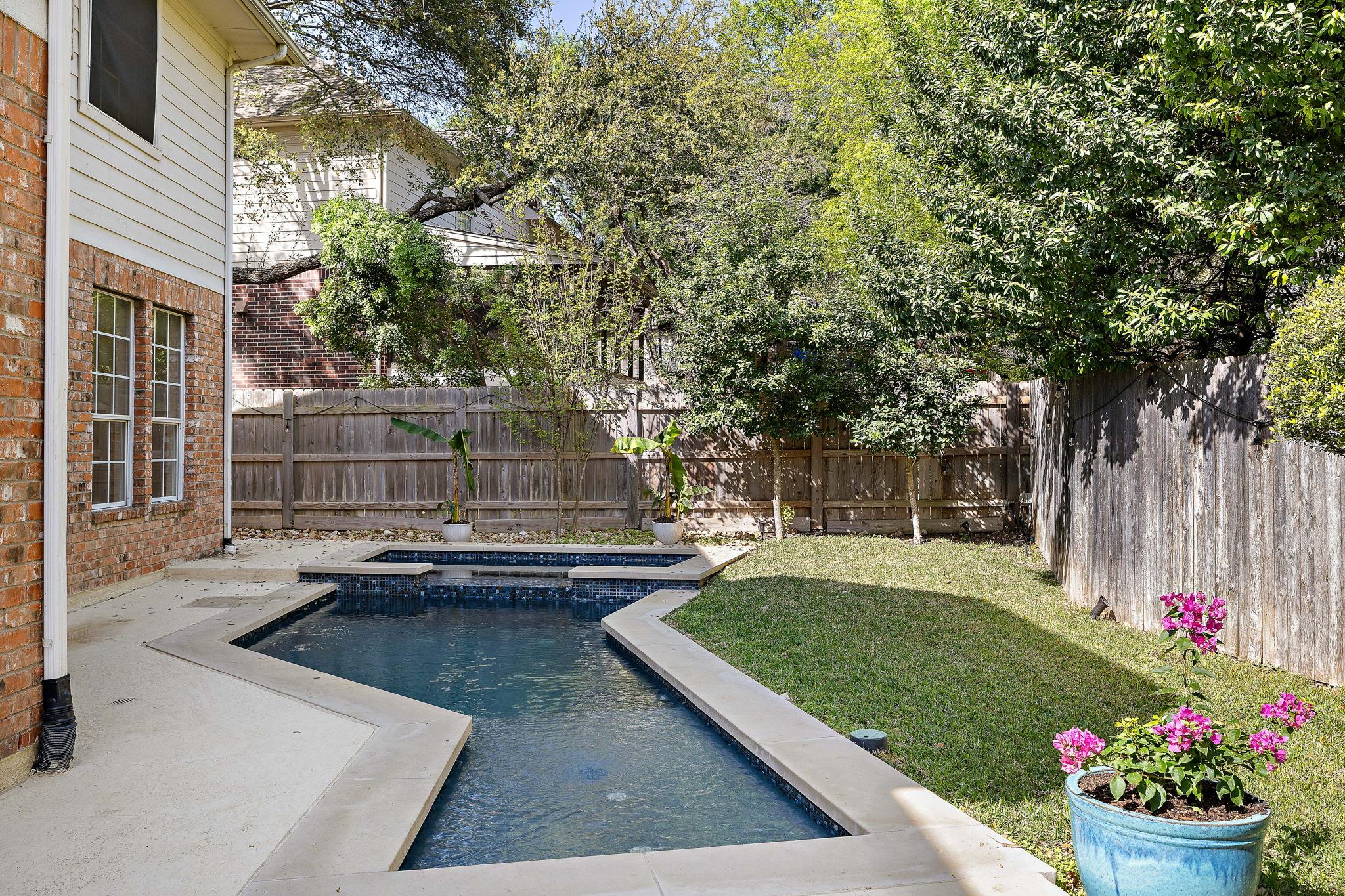 2114 Hilton Head Dr, Round Rock, TX 78664