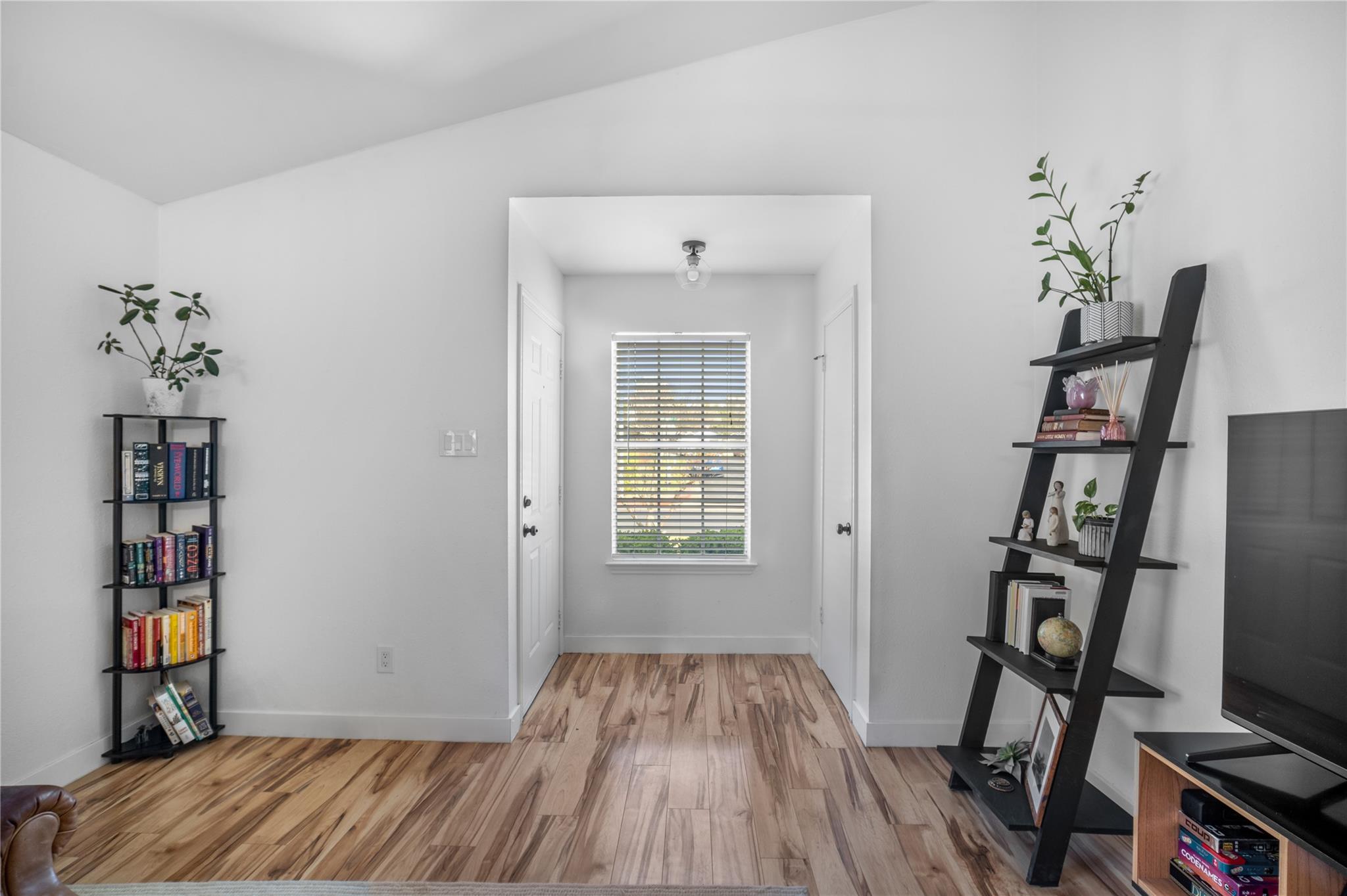 5935 Kevin Kelly Pl, Austin, TX 78727