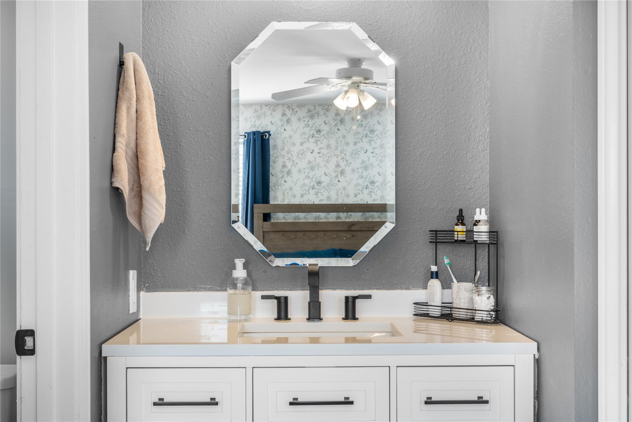 5935 Kevin Kelly Pl, Austin, TX 78727