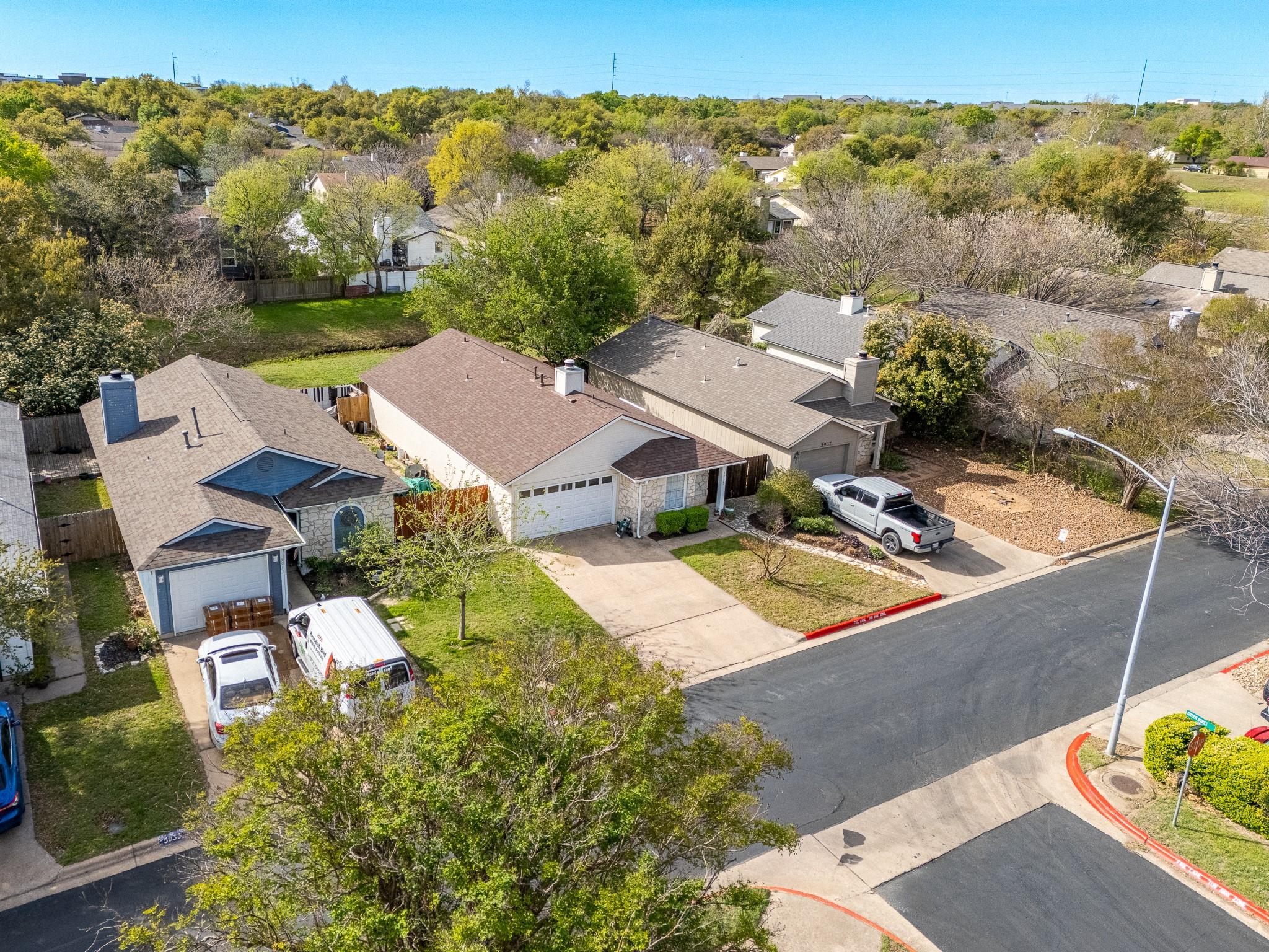 5935 Kevin Kelly Pl, Austin, TX 78727