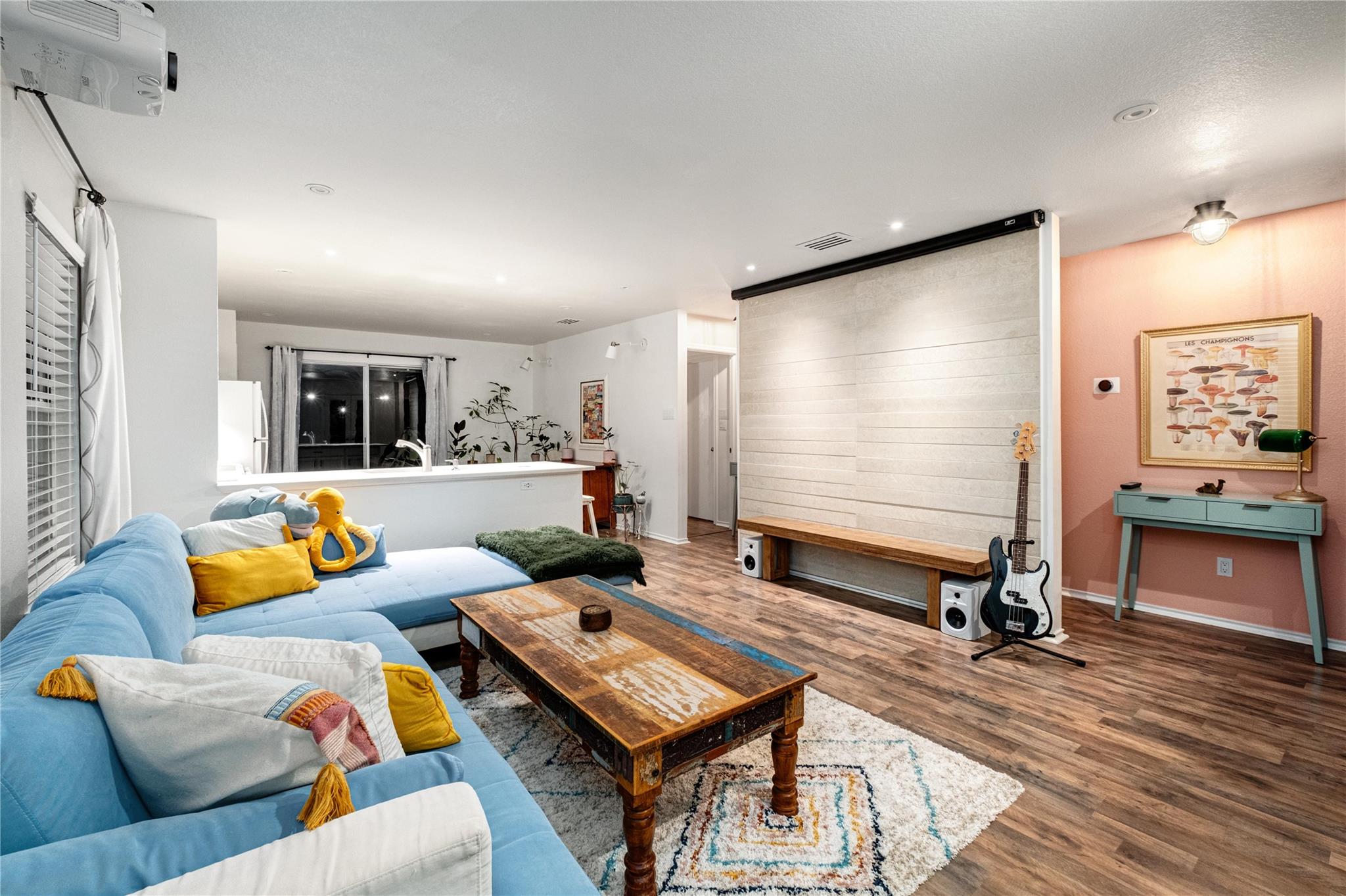 102 Woodley Rd, Leander, TX 78641