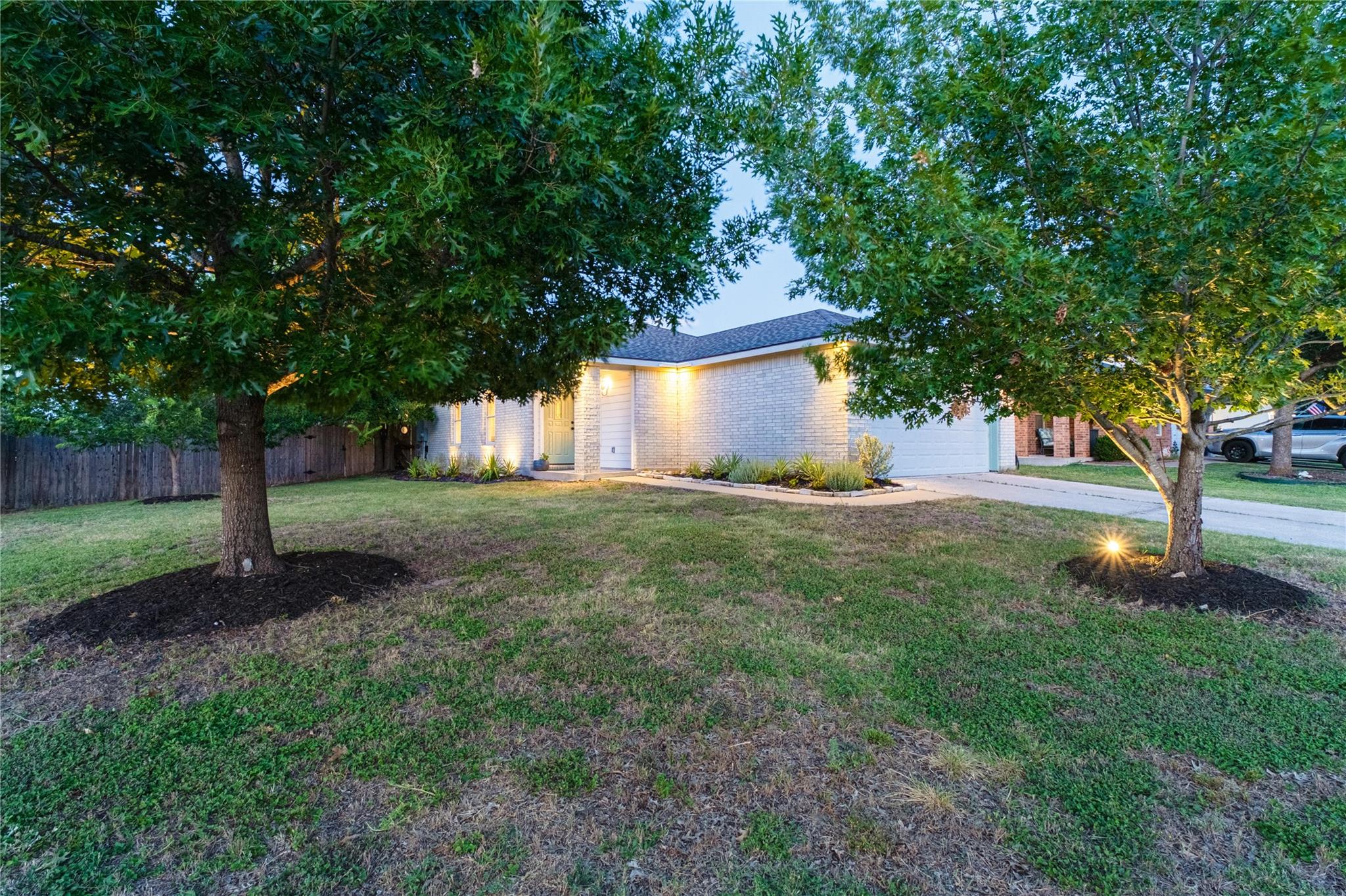 102 Woodley Rd, Leander, TX 78641