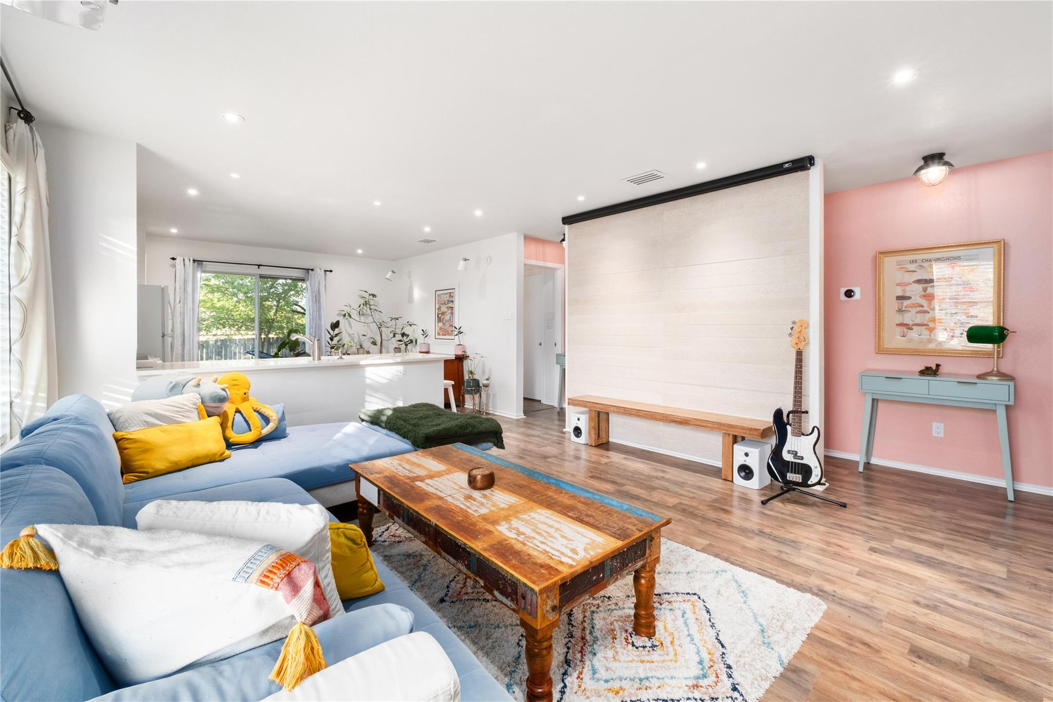 102 Woodley Rd, Leander, TX 78641