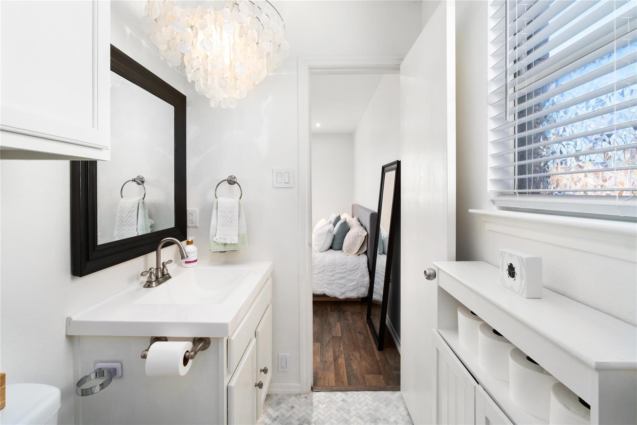 102 Woodley Rd, Leander, TX 78641