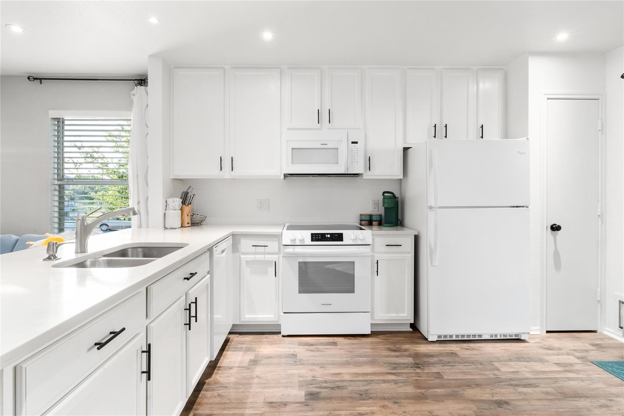 102 Woodley Rd, Leander, TX 78641