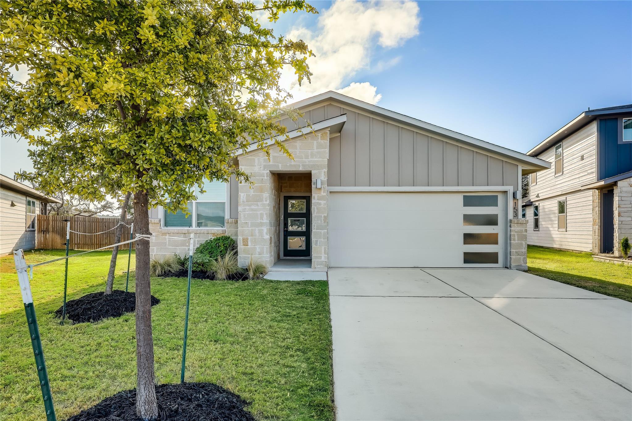 153 Filifera Ct, Leander, TX 78641