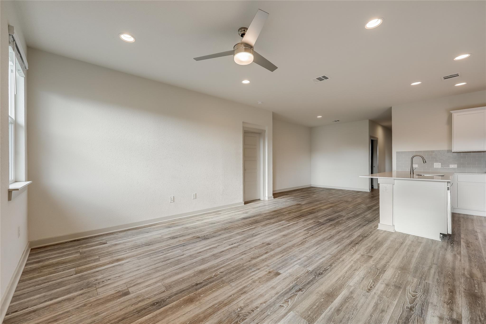 153 Filifera Ct, Leander, TX 78641