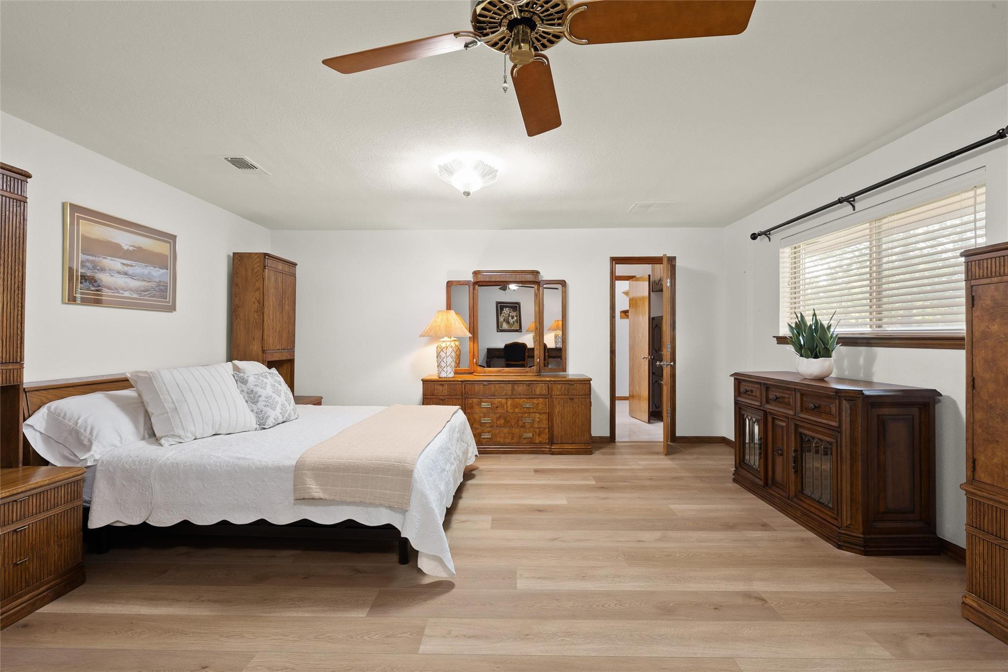 7202 Rolling Meadow Rd, Austin, TX 78749