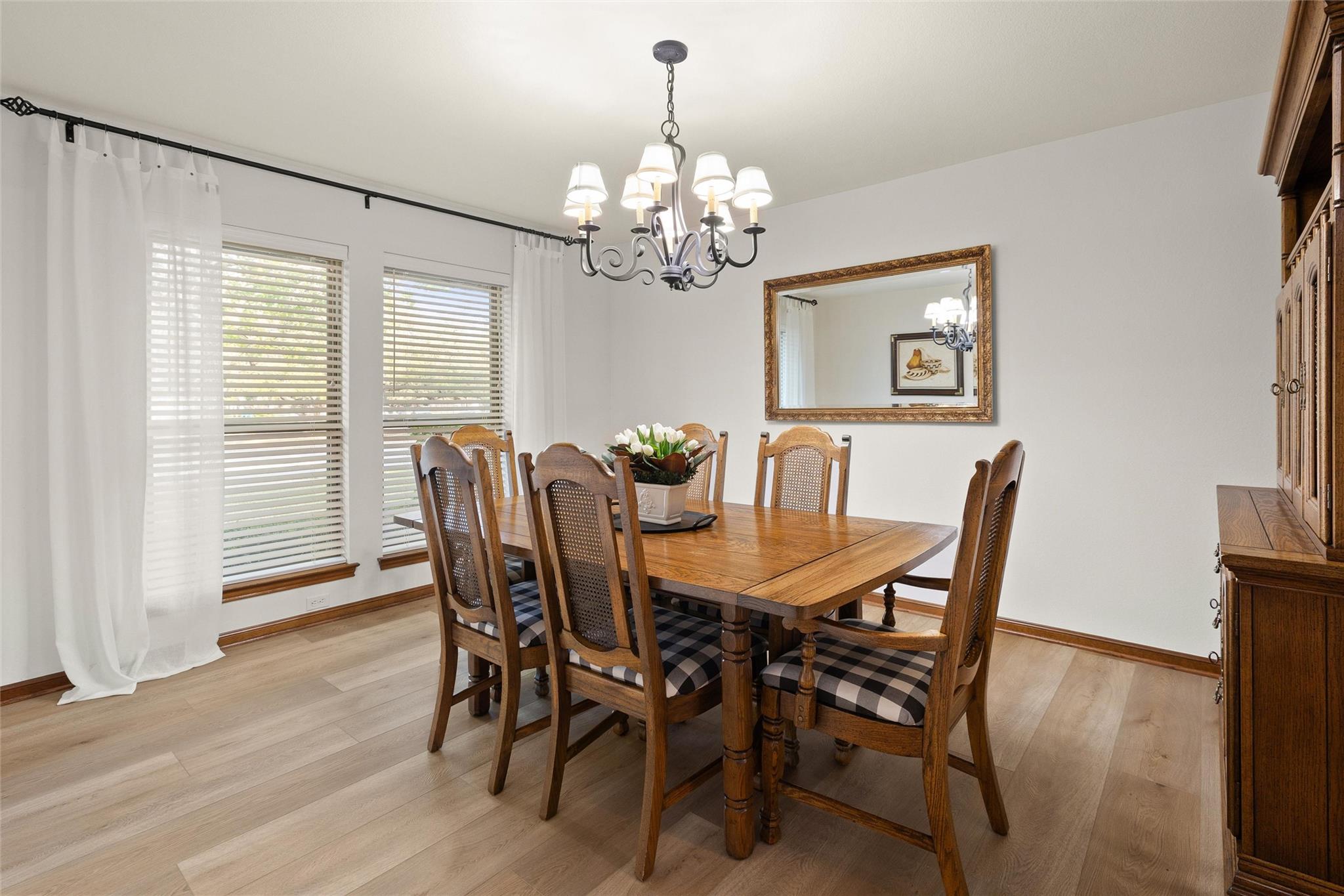 7202 Rolling Meadow Rd, Austin, TX 78749