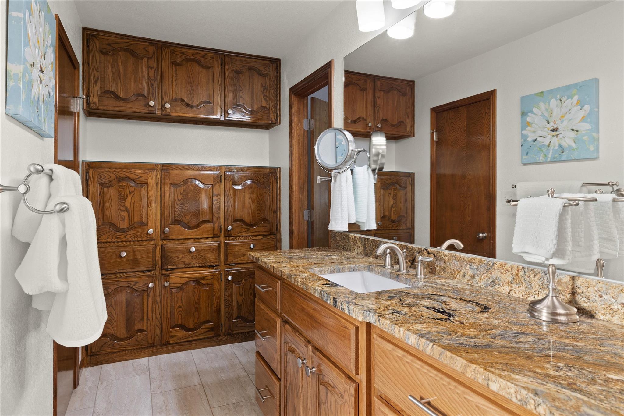 7202 Rolling Meadow Rd, Austin, TX 78749